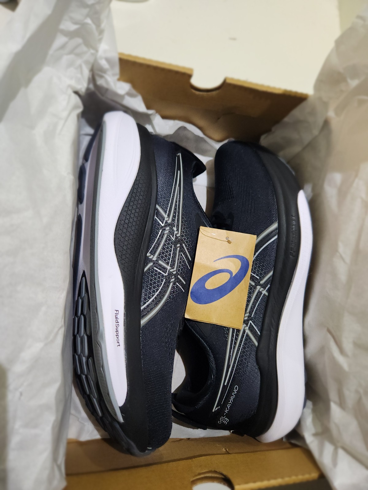 ASICS Gel-Kayano 33 Mens 11.5 Black White Running Shoes Worn Once W/ Box & Tag