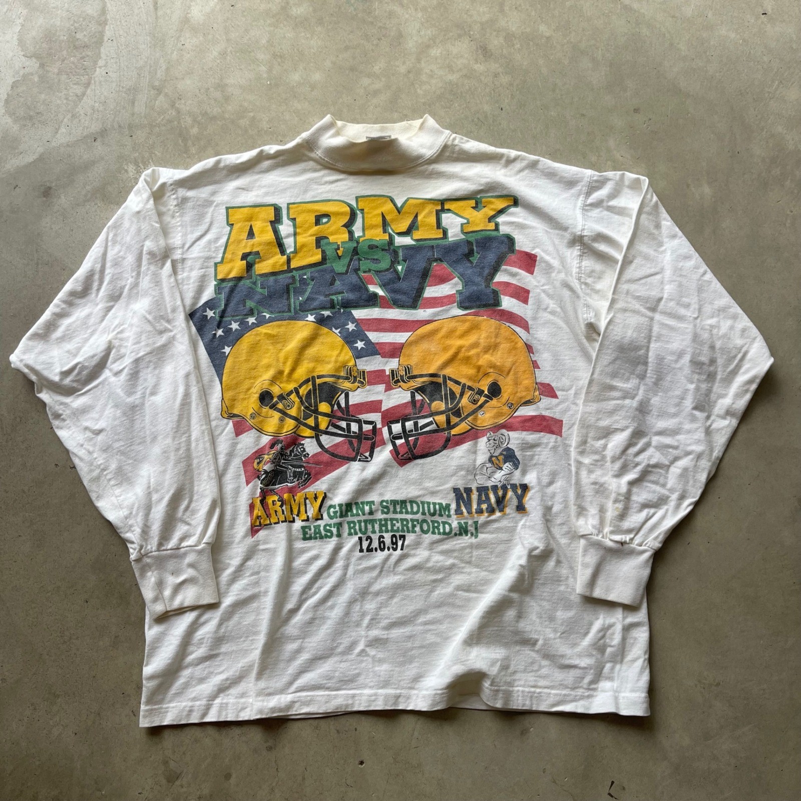 Vintage 1997 Army vs Navy Giants Stadium Fruit of the Loom Long Sleeve XL White