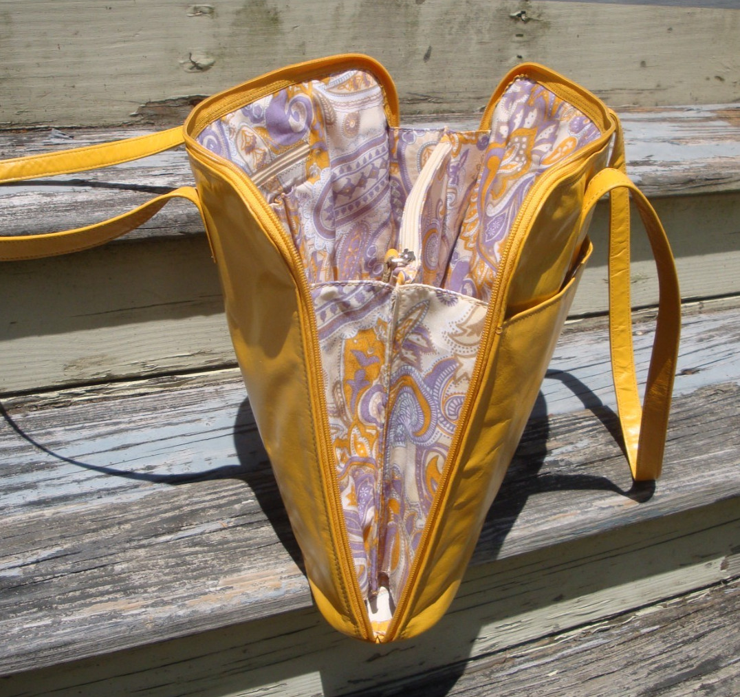 LATICO Leather Laptop Business School Tote Shoulderbag Lightweight Golden Yellow