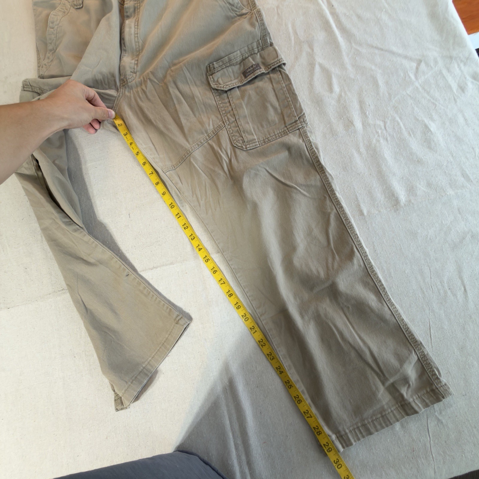 Wrangler Men’s Khaki Cotton Twill Cargo Pants Relaxed Fit Straight Waist 40