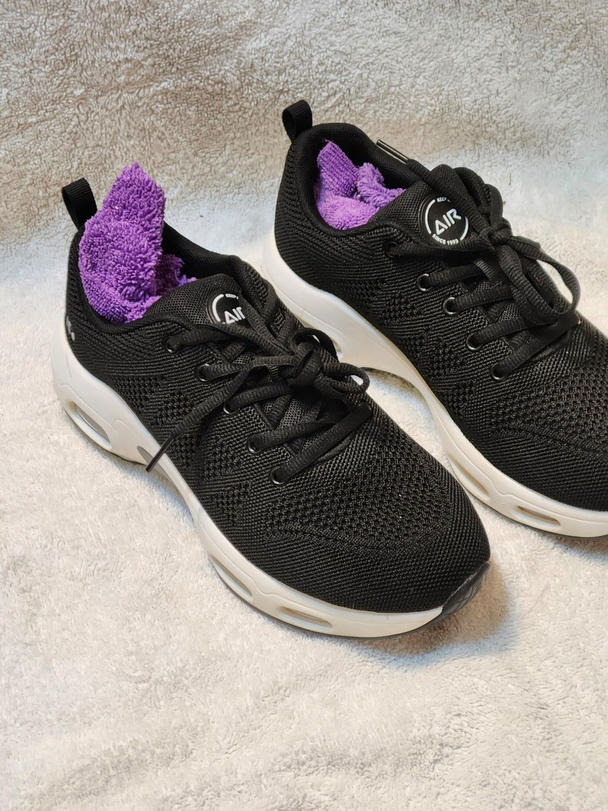 AIR Black Sneakers Size 8