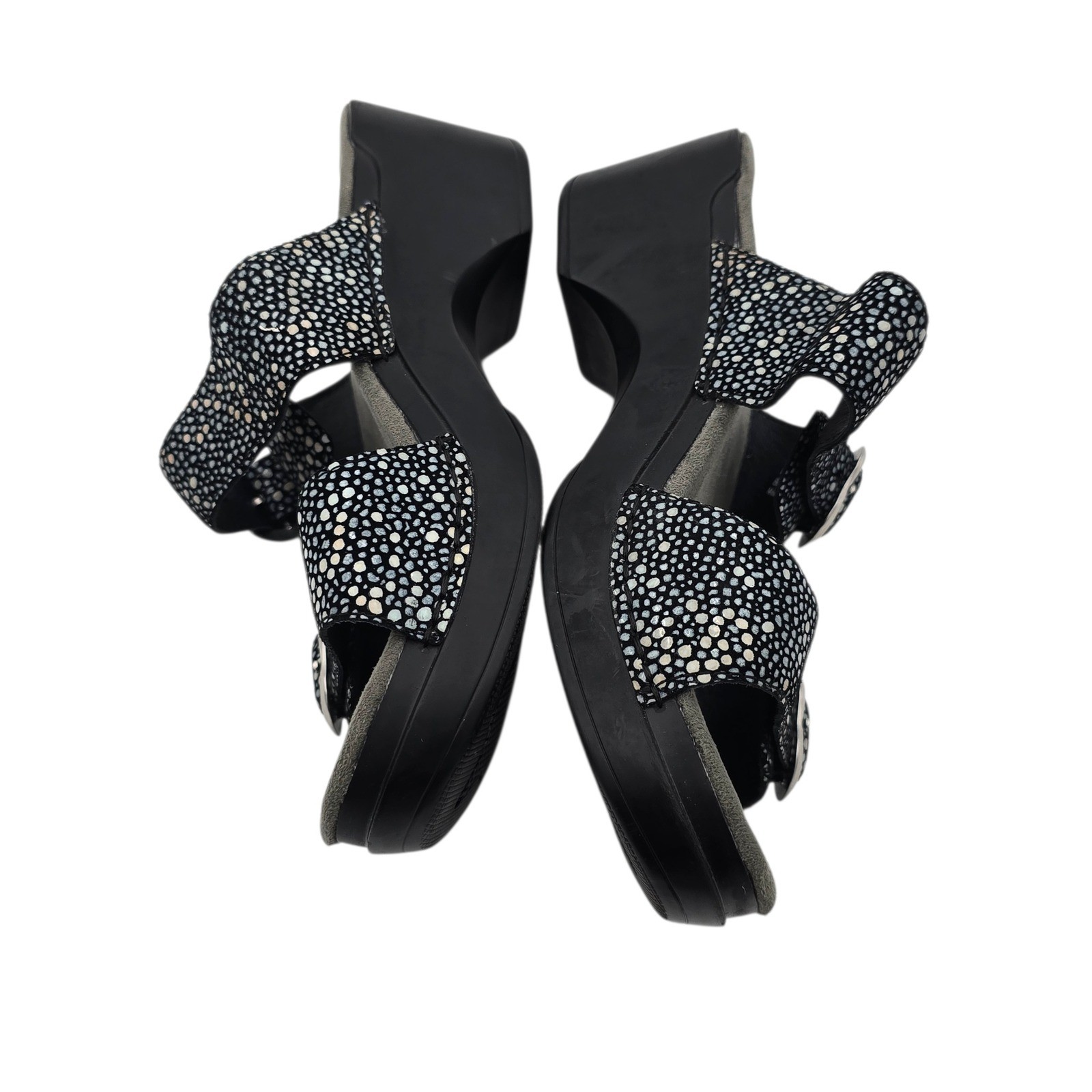 Dansko Reece Buckle Sandals Black Pebble Print Leather Comfort Size 38/7.5 Women