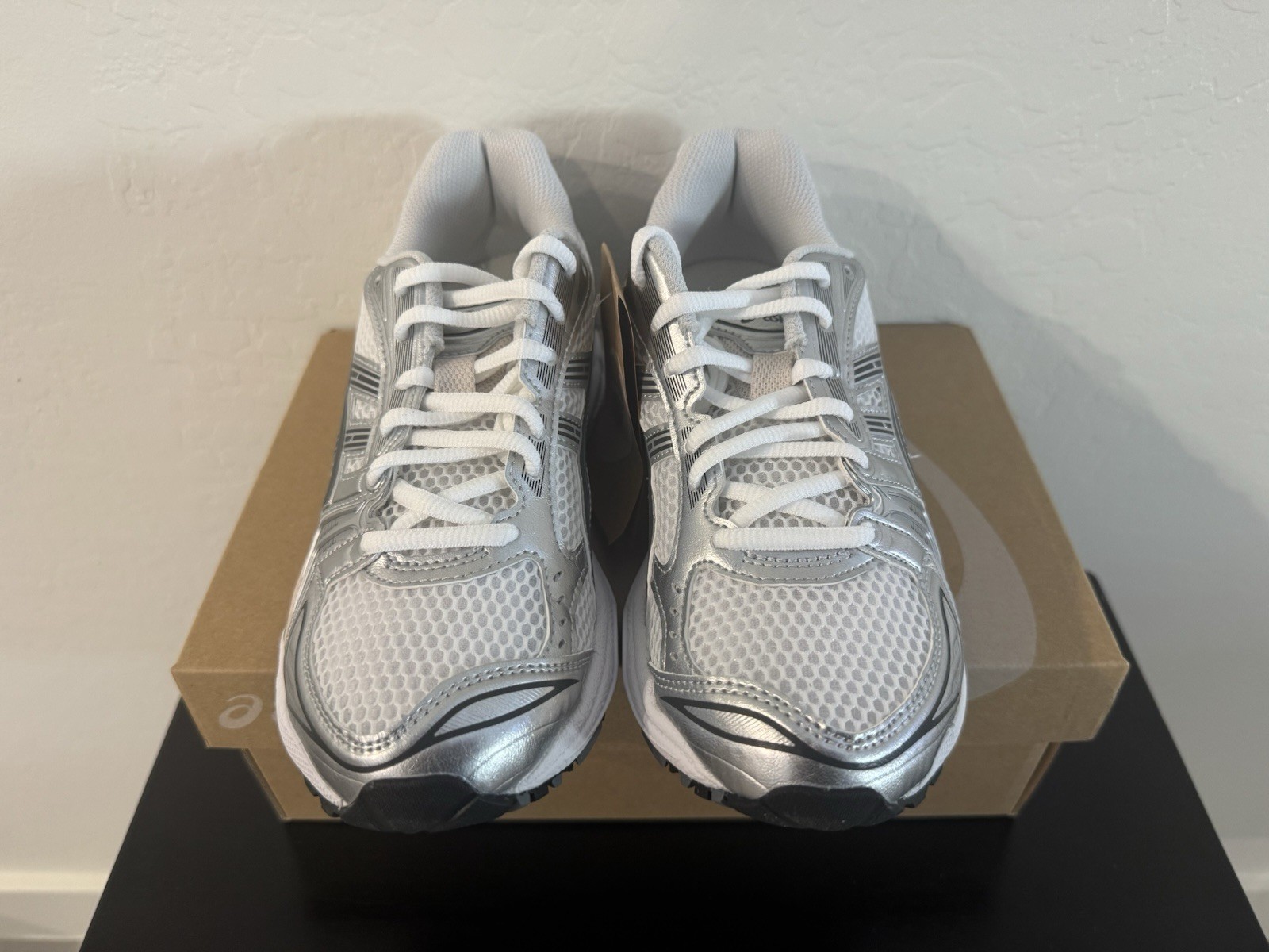ASICS GEL-KAYANO 14 White Graphite Grey 1203A537-110 Men’s 4.5 Women’s 6