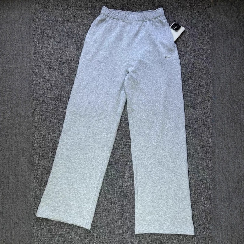 NEW AIo Yoga Accolade Straight Leg Sweatpant Smooth Soft Fit Women’s Casual Pant