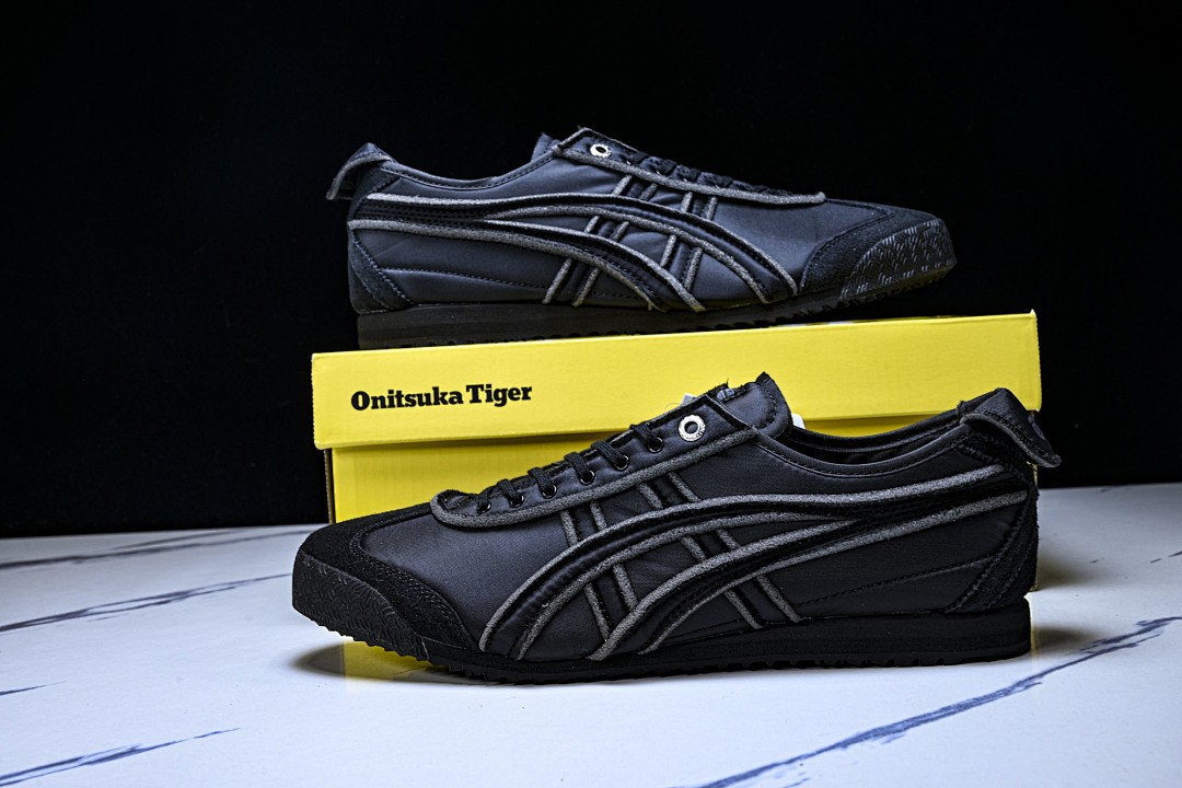 Onits*ka Tiger Mexico 66 SD Exposed Foam Black 1183C115-001 Unisex Size 4-11