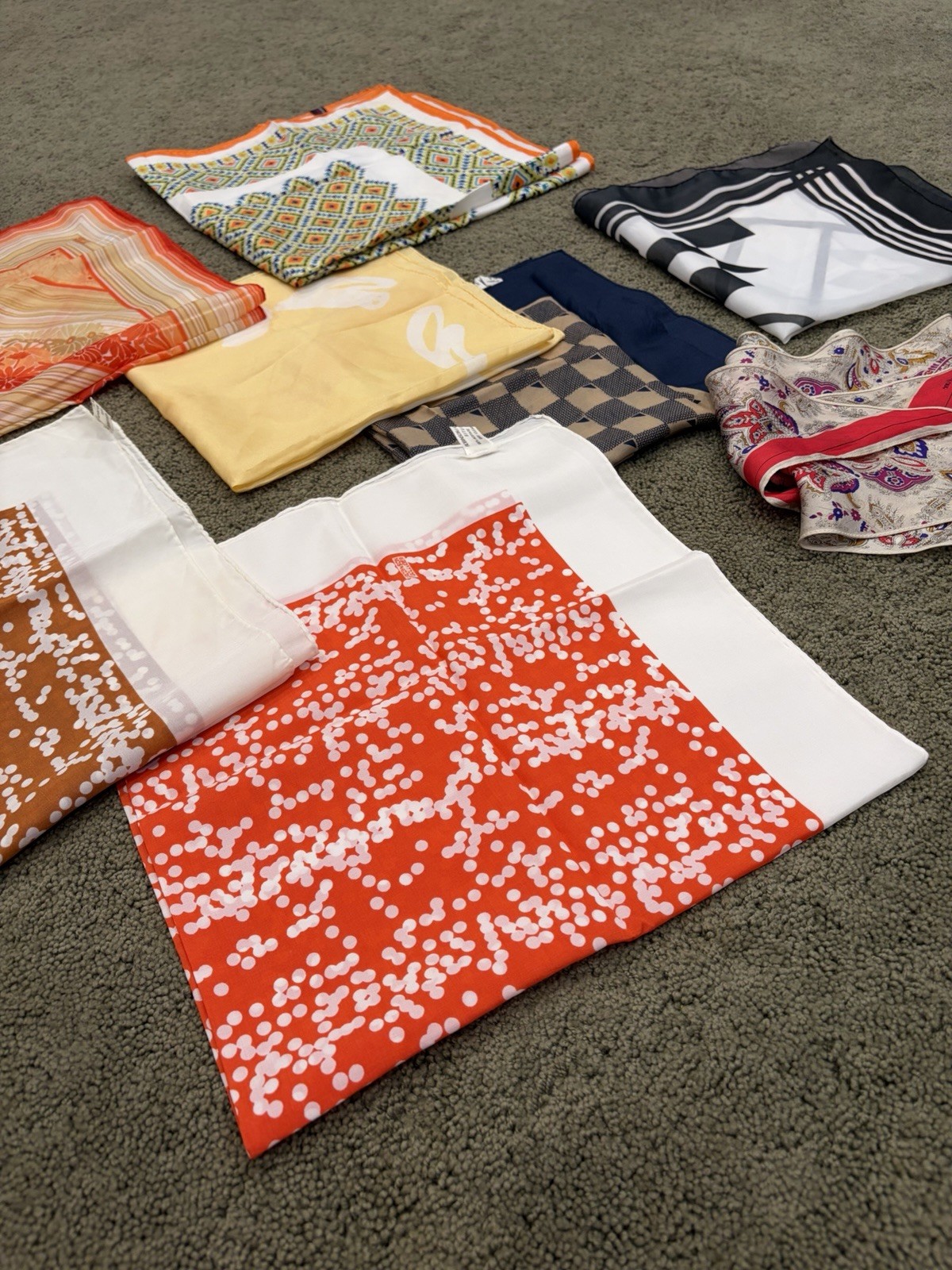 Vtg Lot Ladies Fashion Scarves, Silk, Polyester, Acetate, Stripes, Florals, Sign