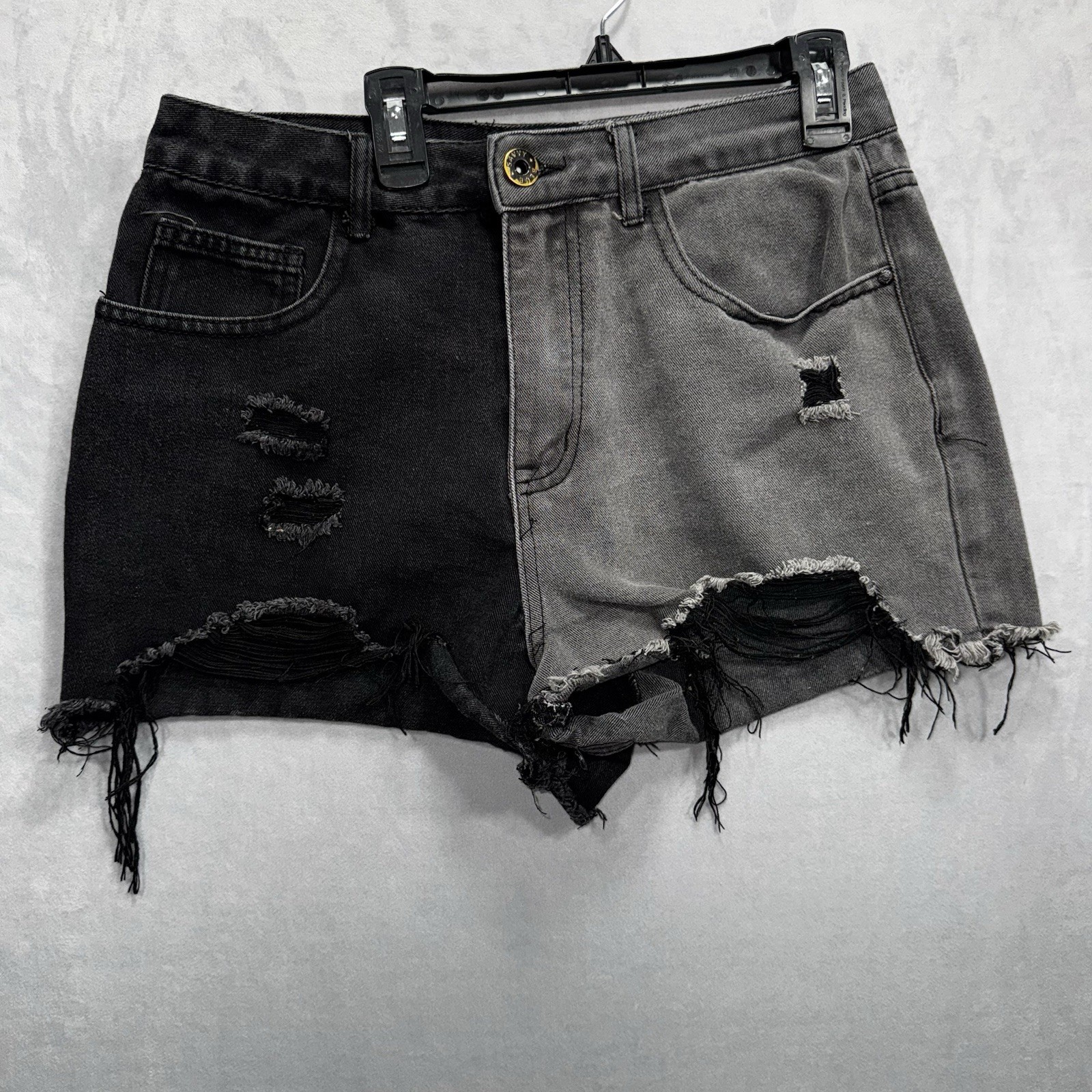 Womens Blue Savvy Boutique Distressed Two Tone Color Block Jean Shorts Waist 30”