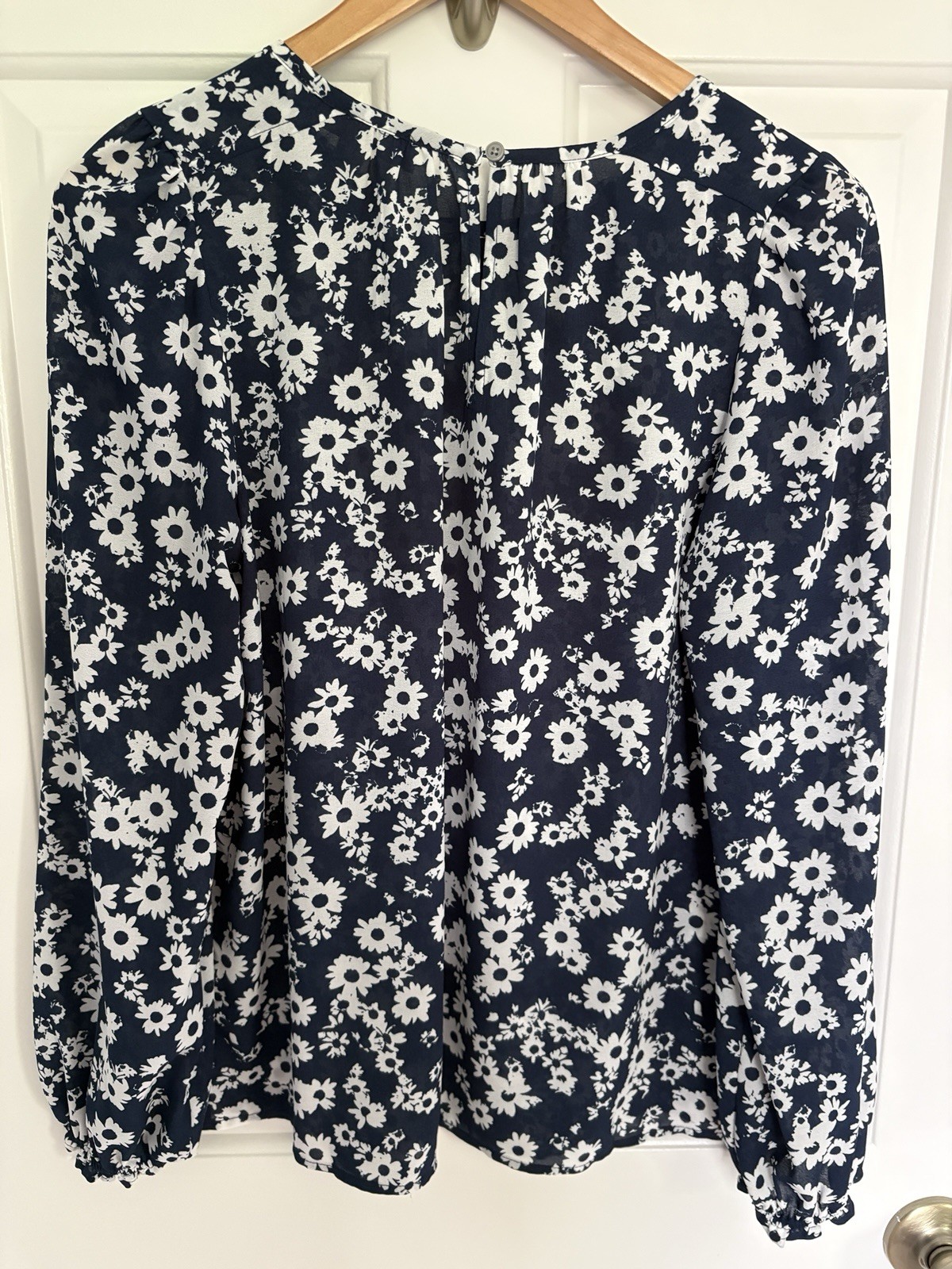 LOFT Small Navy and White Floral Long-Sleeve Blouse