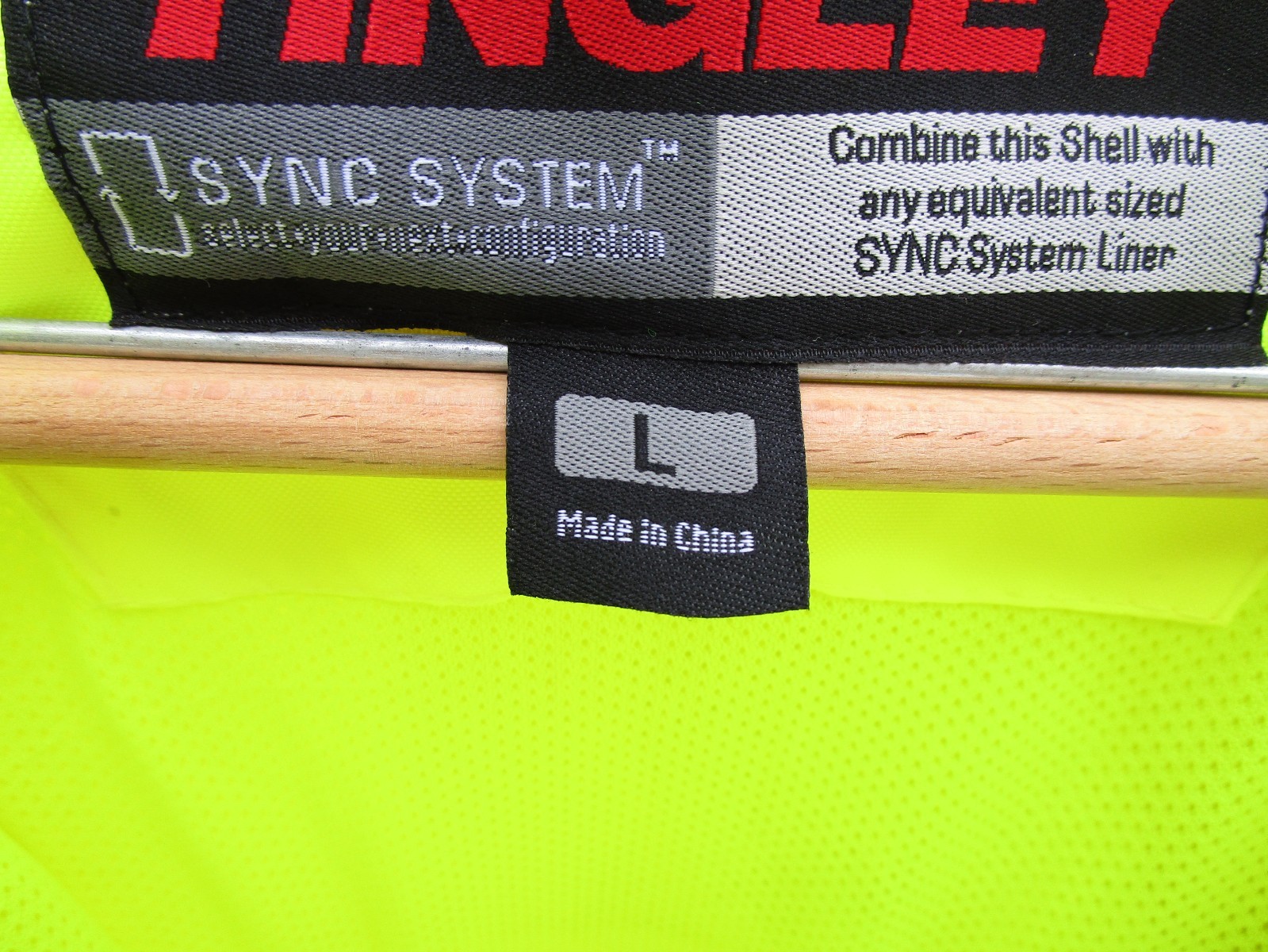 Tingley J24122 Icon Jacket Large High Vis Green 100% Water/Windproof Class 3