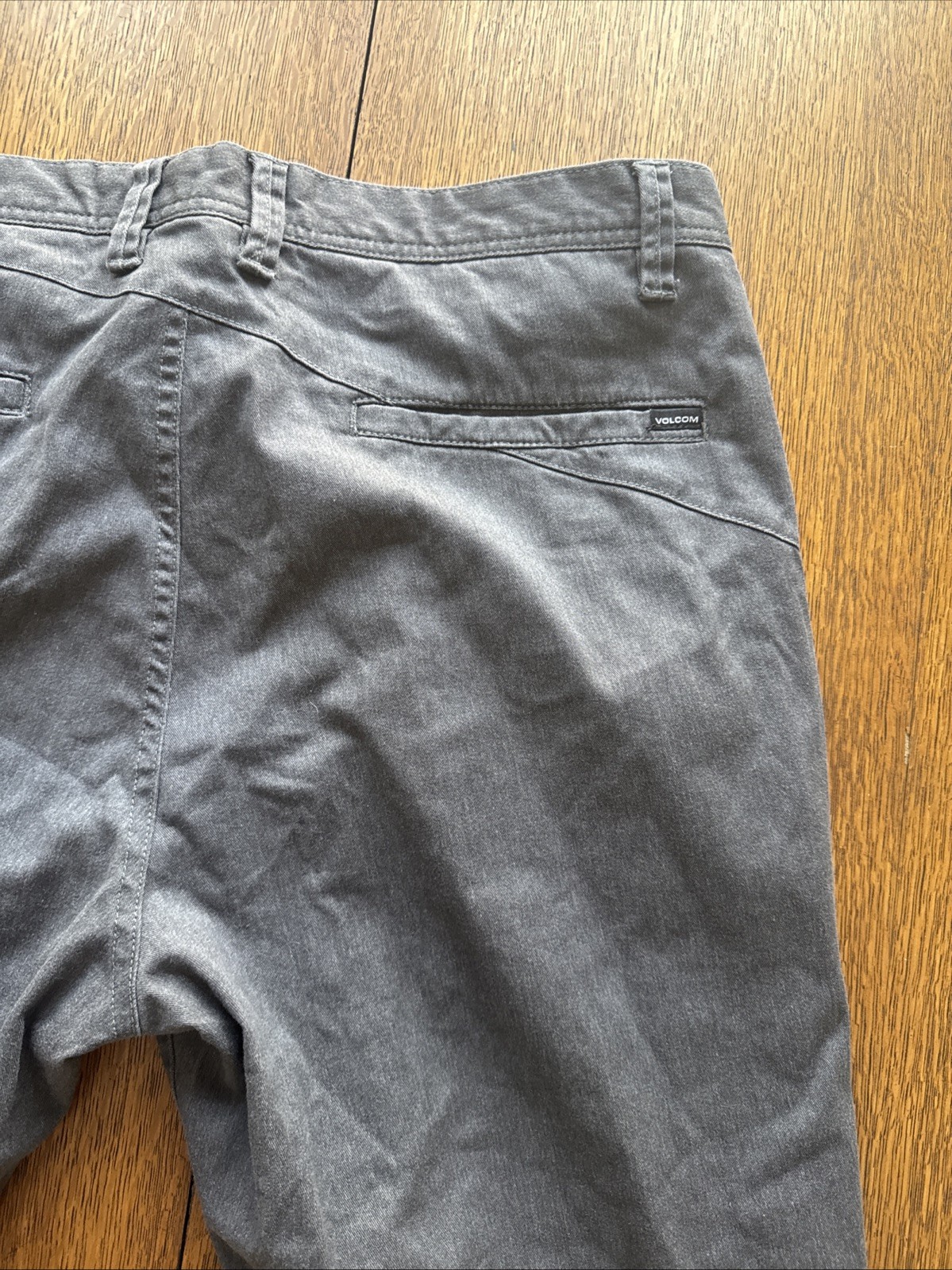 Volcom Pants Gray Flat Front Men’s Size 38×33 True to this