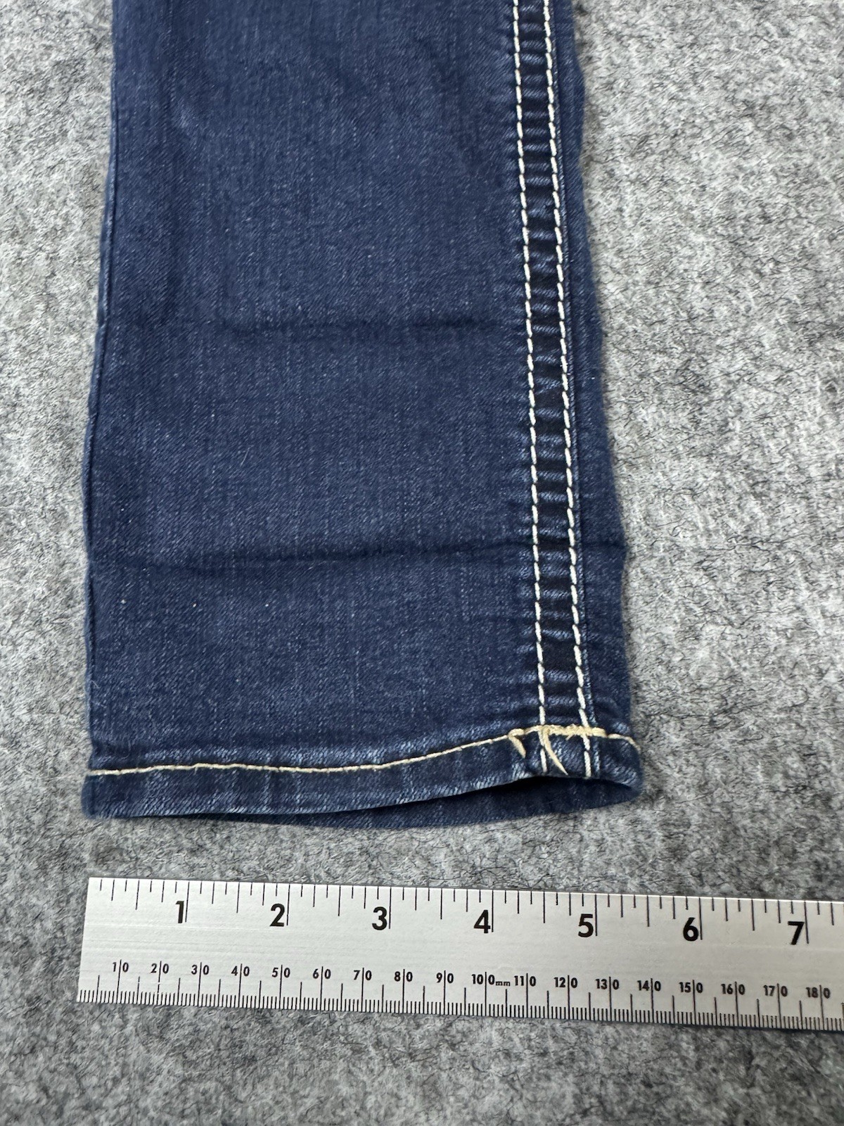 Silver Jeans Suki Super Stretch Jeans Women’s Size 27/31 Denim Dark Wash