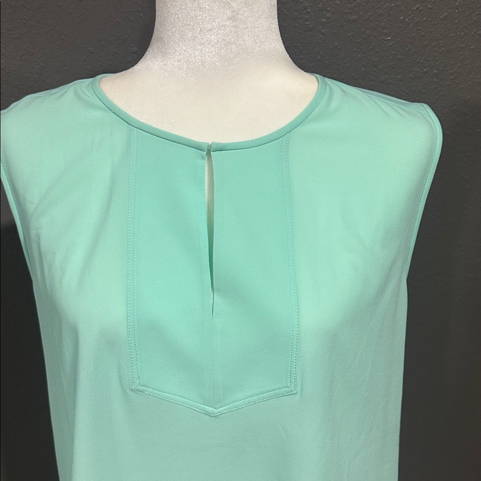 JCREW Mint Sleeveless Keyhole Blouse 10