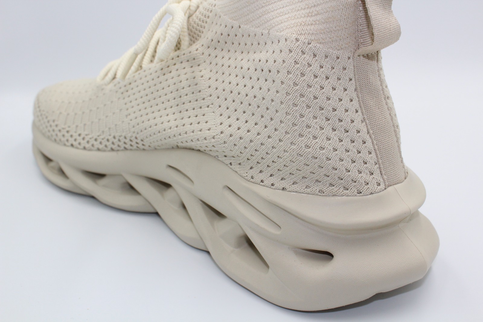 Size 16 – Lightweight Breathable Comfortable Fashion Sneakers for Men