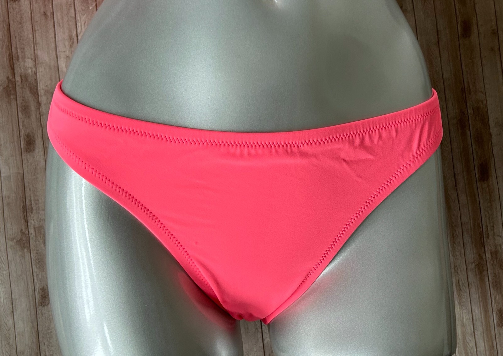 NWT Victorias Secret VS Zuma Itsy Ruched Back Bikini Swim Bottom Fizzy Fusion L