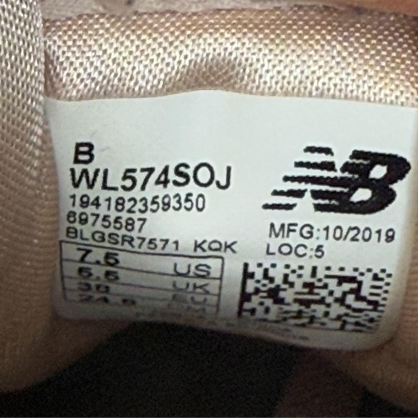 New Balance 574 Pebbled Metallic Leather Sneaker Women’s Sz 7.5 Pink Rose Gold