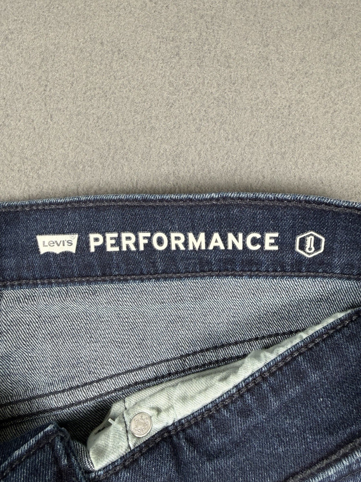 NWT Levi’s 502 Regular Taper Performance Jeans 34×30 Thermadapt Blue Denim #0010