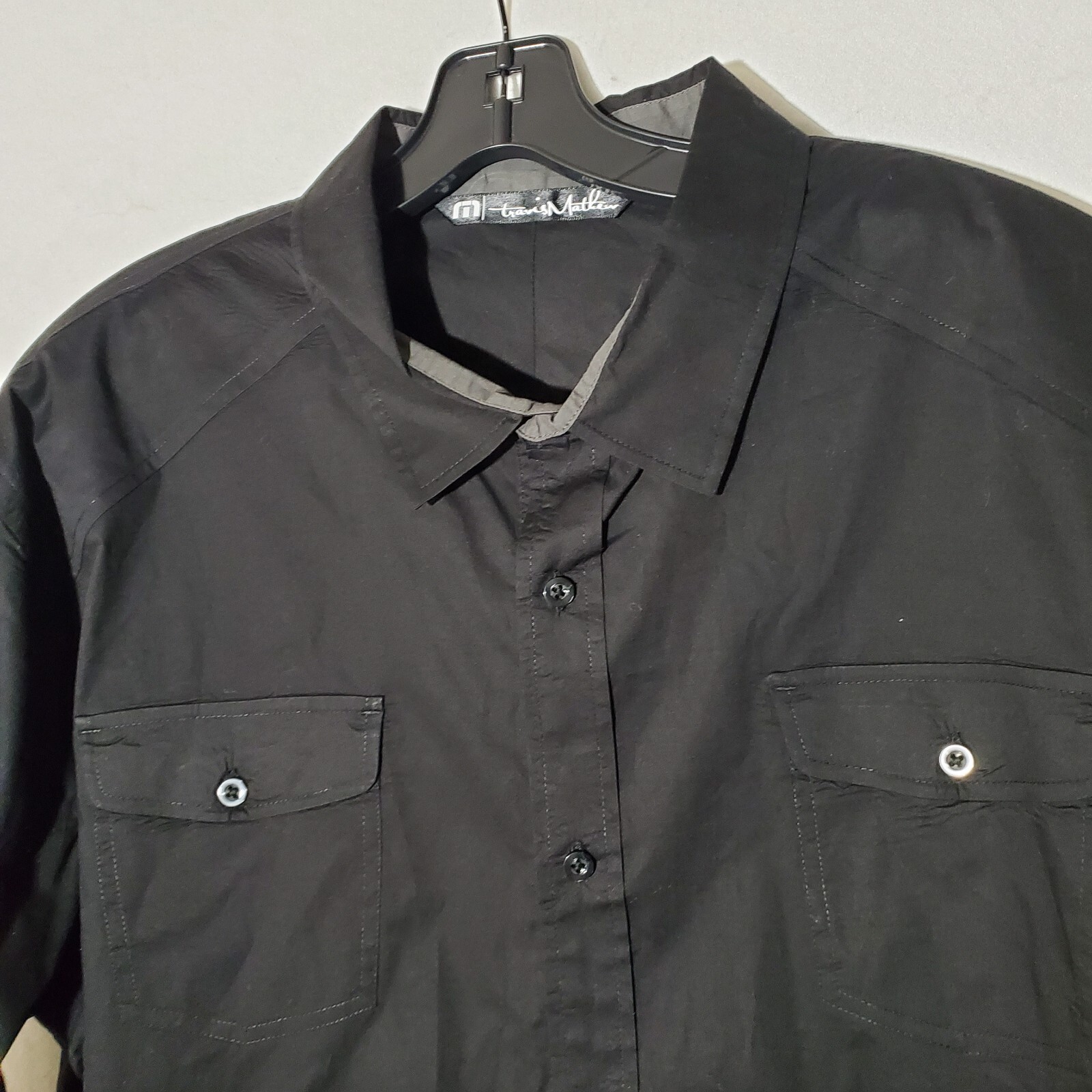 Travis Mathew Shirt Button Up Men’s XXL Pockets Long Sleeve Pockets Embroidered