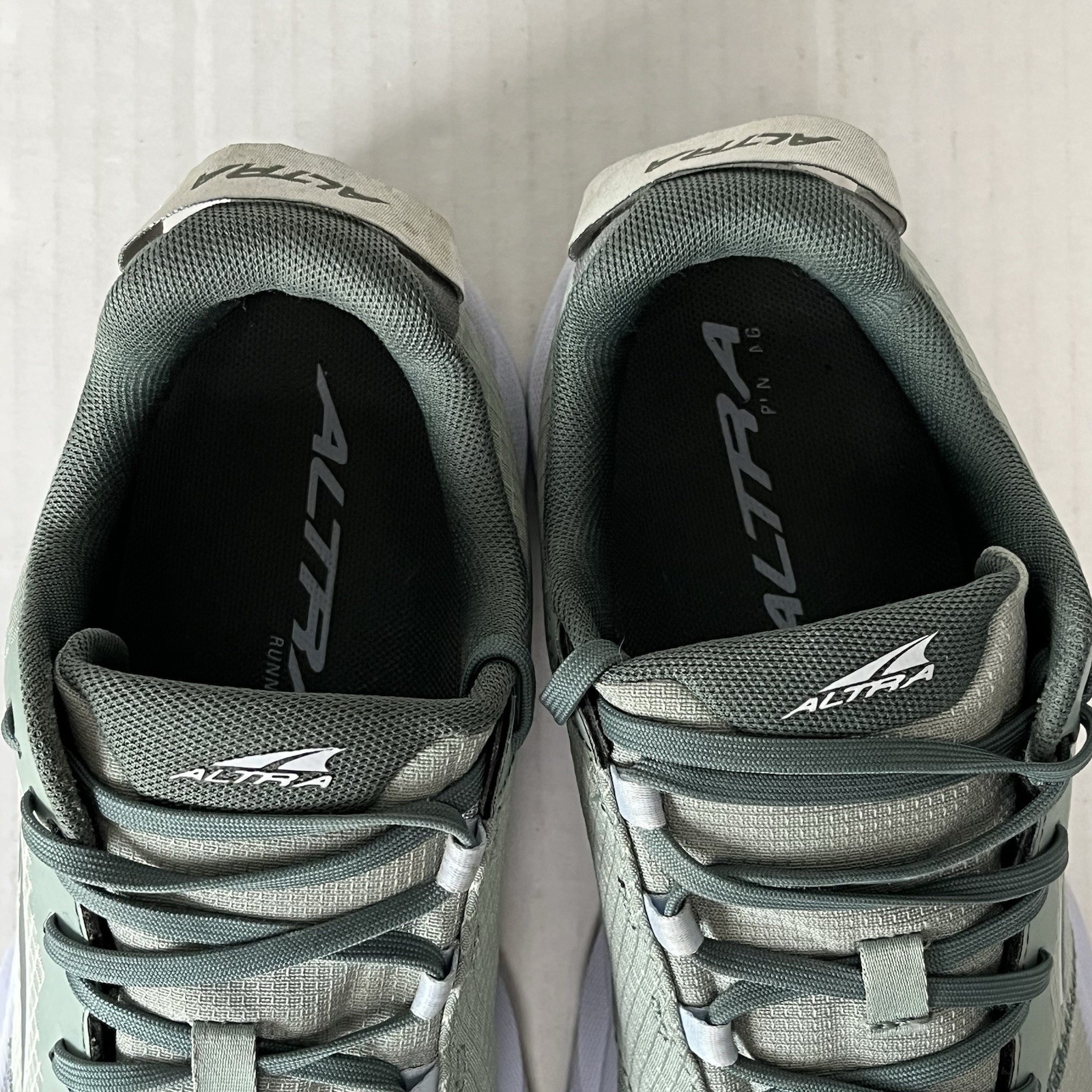 Altra Shoes Womens 10.5 Green/White Superior 6 Trail Running Lightweight Outdoor