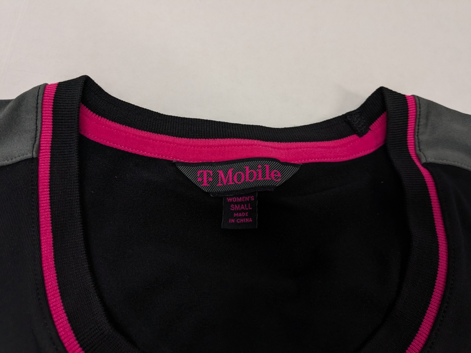 T-Mobile Embroidered Logo Long Sleeve Shirt Women’s Size S Workwear Style Top
