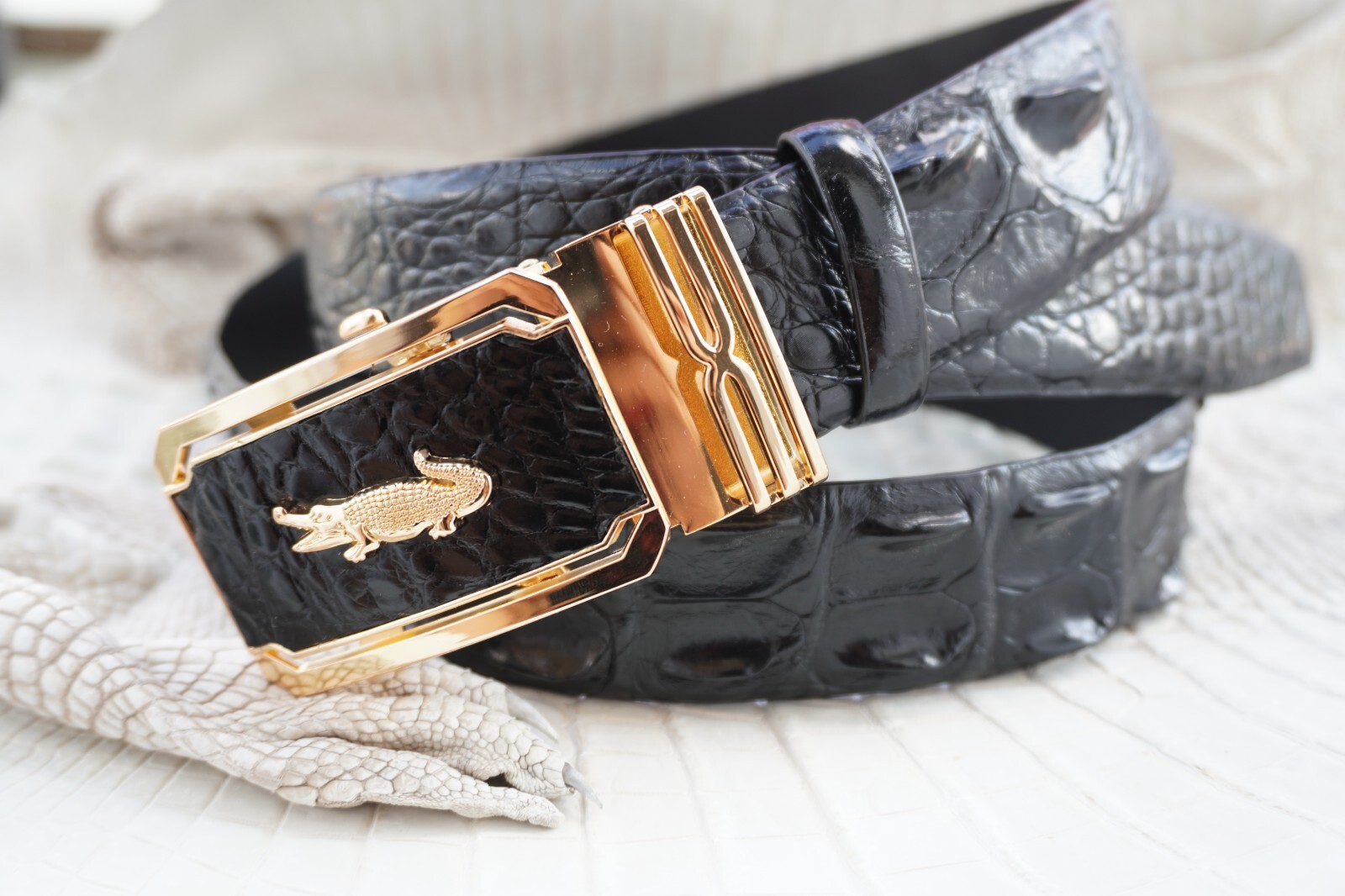 W 1.5 inch – Black Genuine CROCODILE Hornback LEATHER Skin Men’s Belt