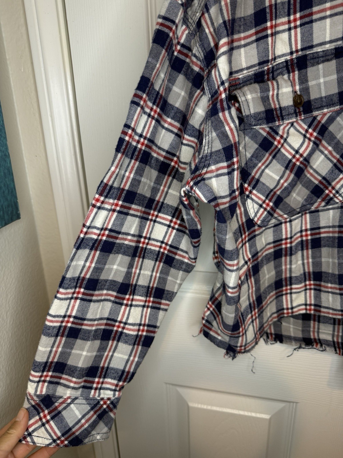 BDG WOMEN M Blue/White/Red Plaid Flannel Long Sleeve Button-Up Shirt Pocket