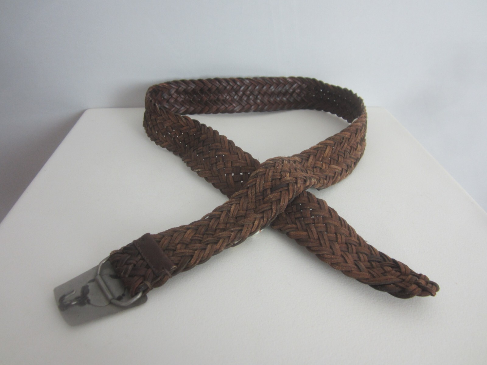 Unbranded Unisex M / L Brown Leather Woven Southwestern Belt Beaded 34″ – 36″
