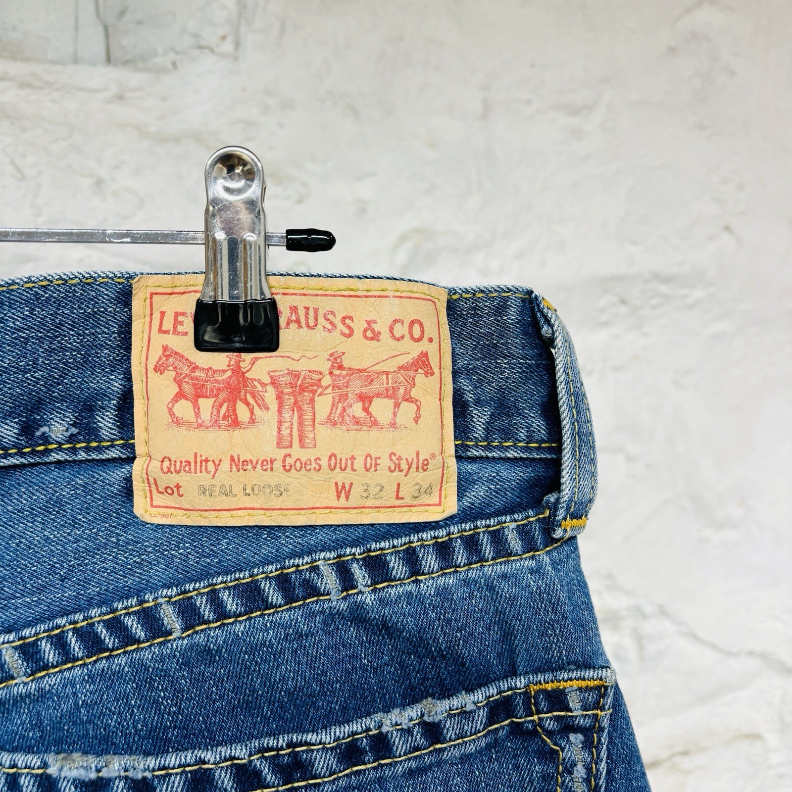 Levis Type 1 Jeans Baggy Real Loose Denim Cropped Raw Hem 32 Waist Vintage y2k