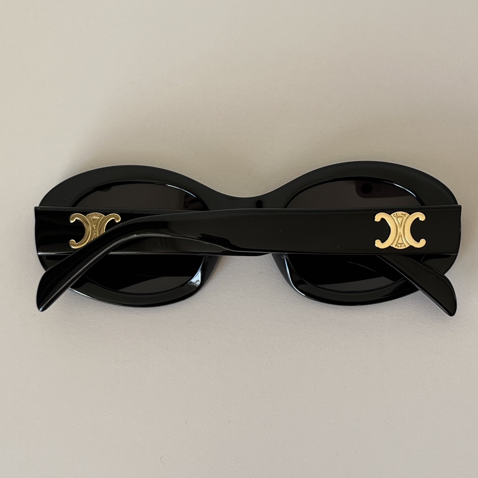 Celine CL40194 Triomphe Oval Shiny Black Sunglasses