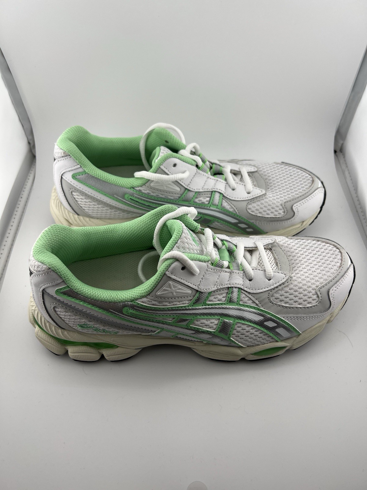 ASICS GEL-NYC 2055 White/menthol Size 7.5 Men’s/womens 9
