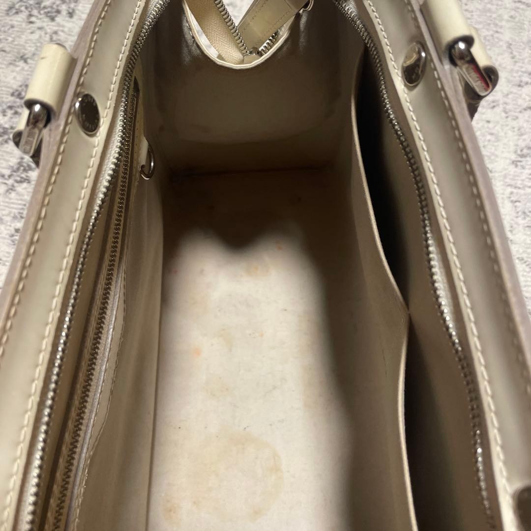 Louis Vuitton Brea MM M40330 White Epi Hand Shoulder Bag 13.0 x 9.8 x 4.7 inches