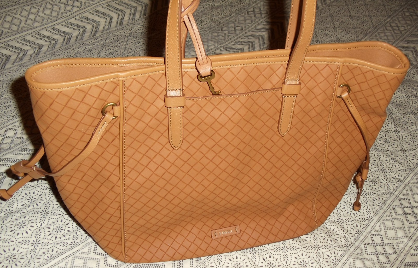 FOSSIL Charli SHB3065235 KH Genuine Leather Camel Large Tote Handbag NWOT