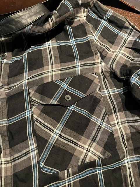 EUC VINCE BLK AND BEIGE PLAID BLOUSE W/LAMBSKIN LEATHER COLLAR-SIZE 14