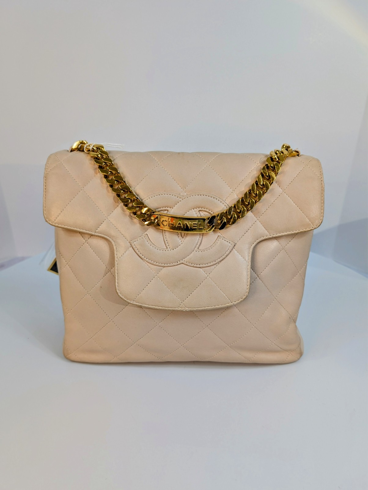 Chanel Vintage Lambskin CC Flap Shoulder Bag with 24K Gold-Plated Logo Chain