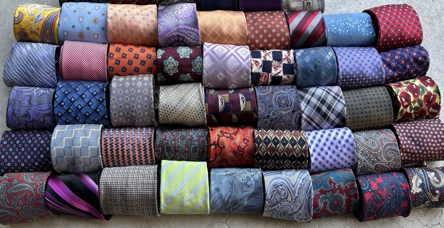 Lot of 35 All Silk Mens Neckties Quilt Patchwork Craft Repurpose Mix Patterns