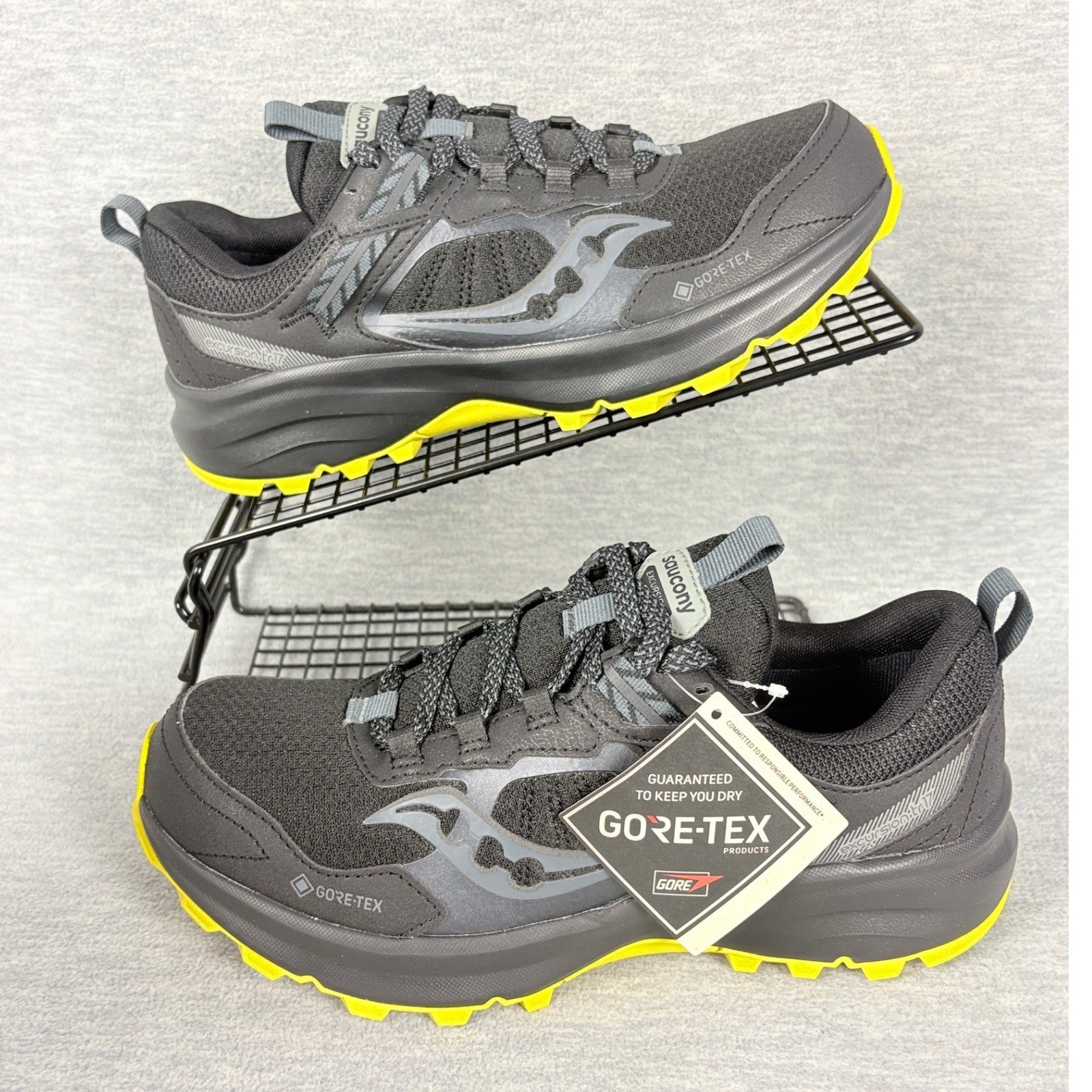 Saucony Excursion TR17 GTX Trail Sneakers Mens 7 Black Yellow Outdoors Gore-Tex