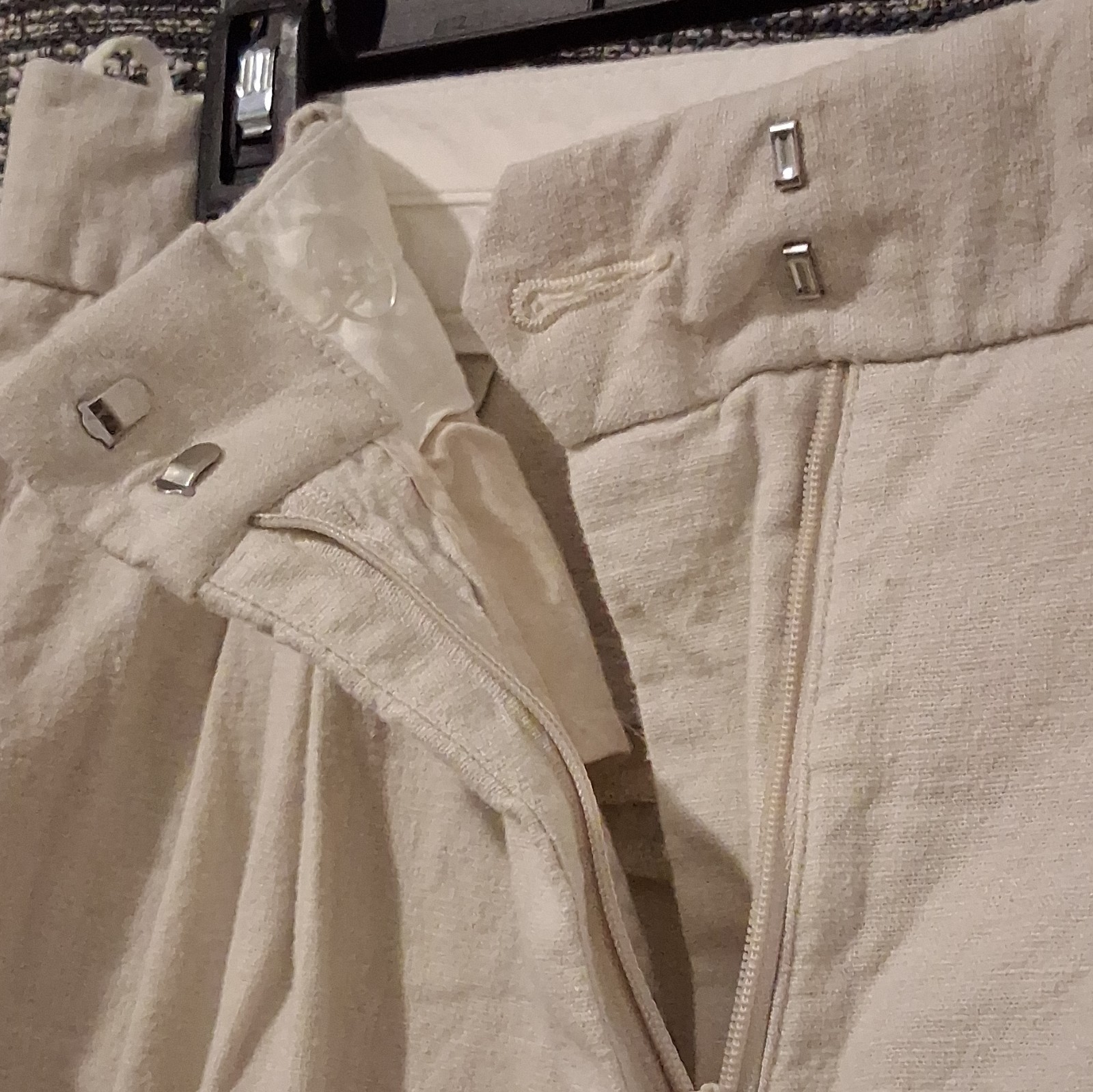 Open Edit Women’s Beige Solid Pleated Dress Pants