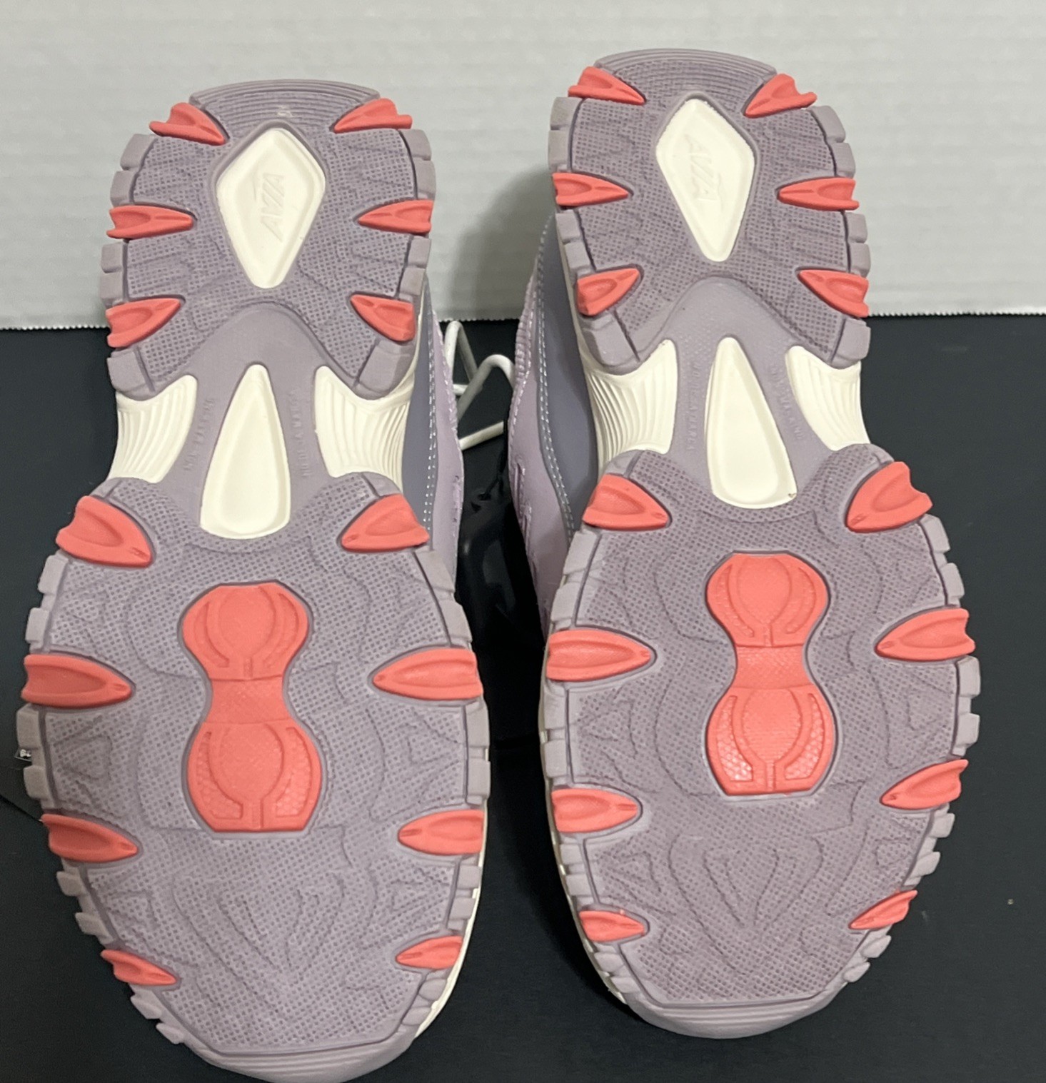 Avia 8 Wide Width Odor Control Lavender Pink/Gray Sneakers for Women – NWT