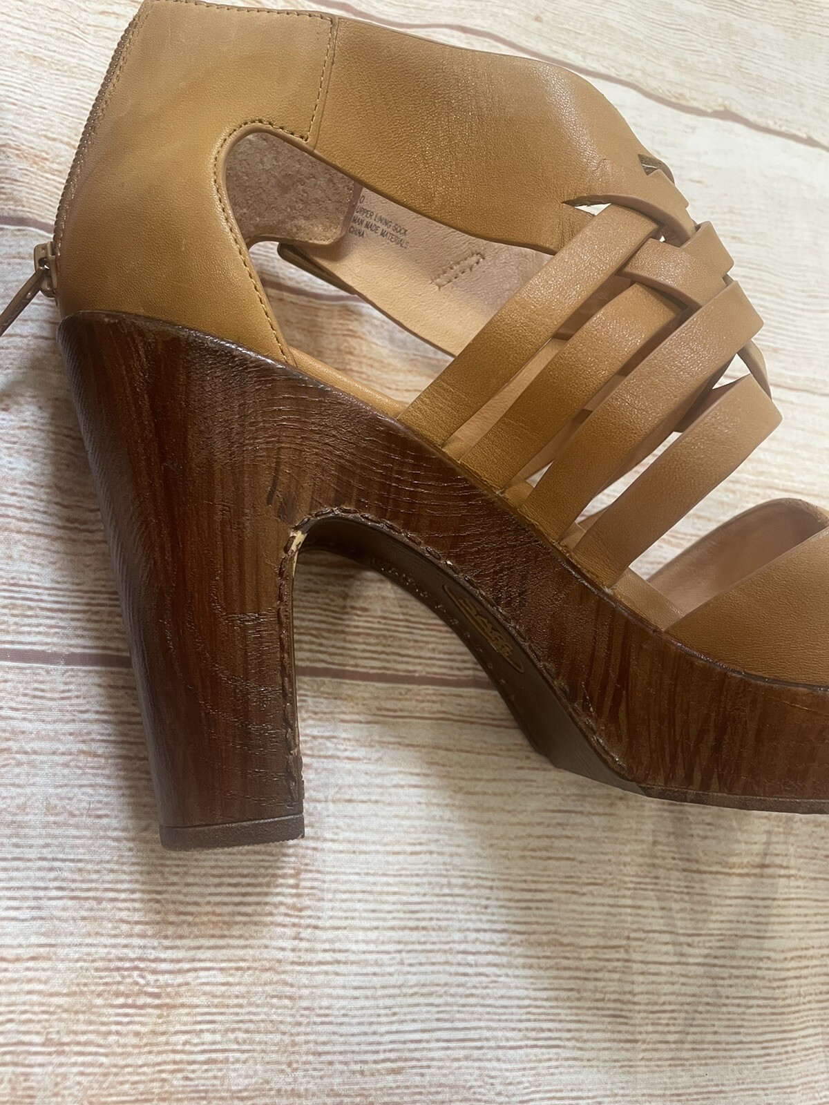 Sofft Ohanna Tan Vowen Leather Heel Sandals size 11W