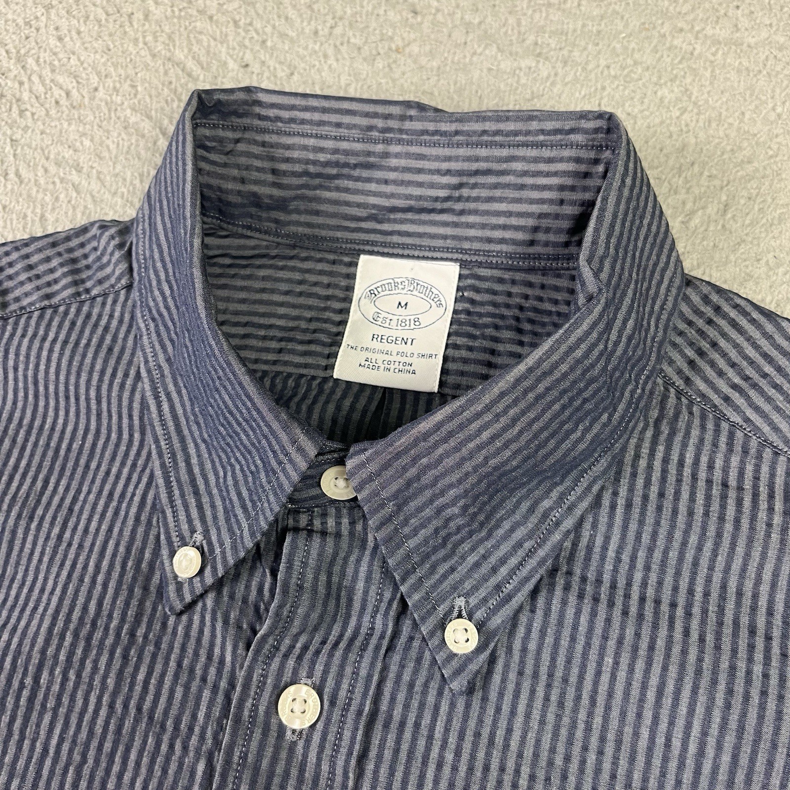 Brooks Brothers Shirt Mens Medium Gray Seersucker Cotton Regent Fit Button Up