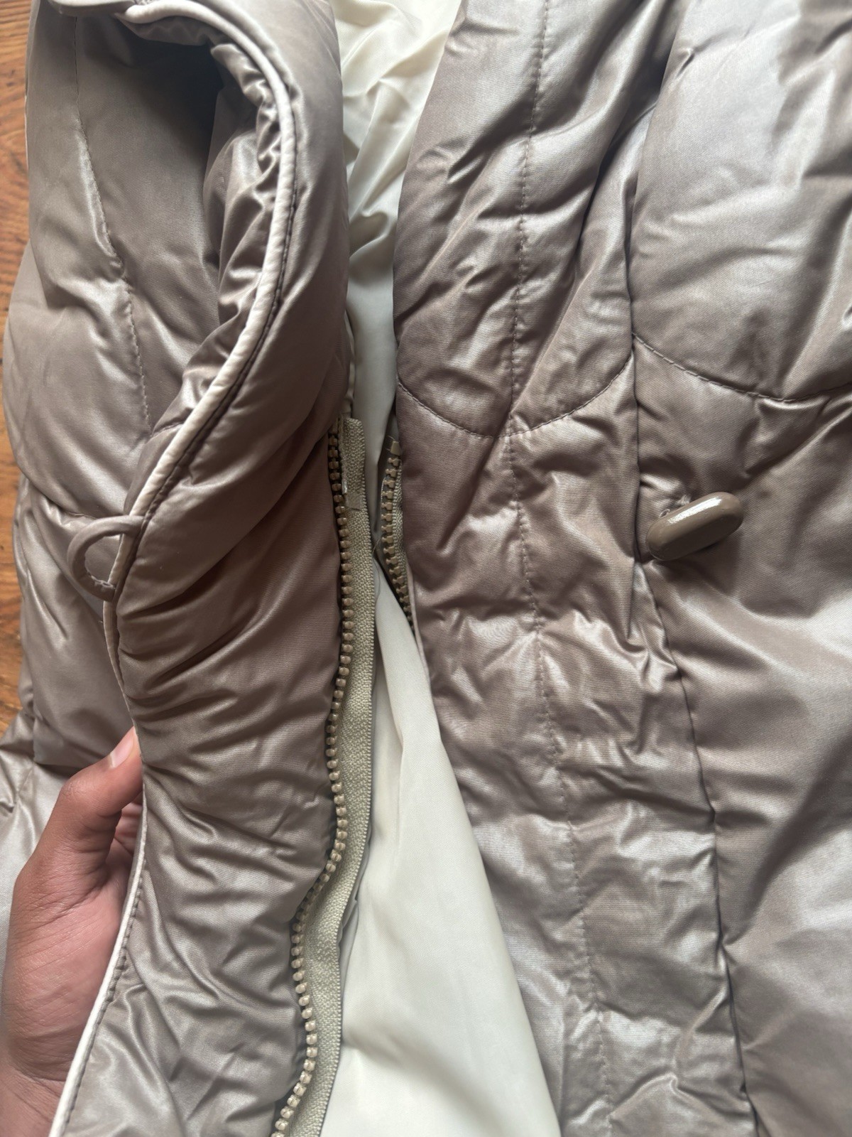 Down Women’s Long Quilted Puffer Coat Zip Pockets Insulated Beige Size 10