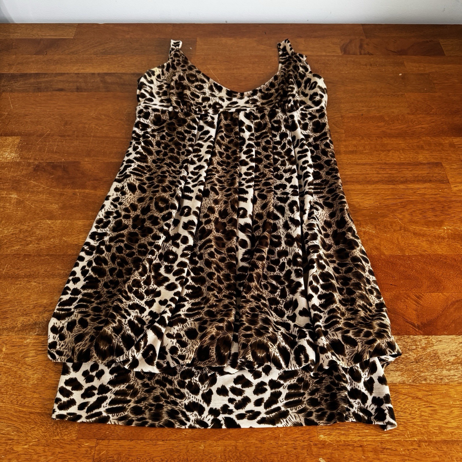 Body Central Women’s Top Size large Leopard Print Blouse Sleeveless Vintage