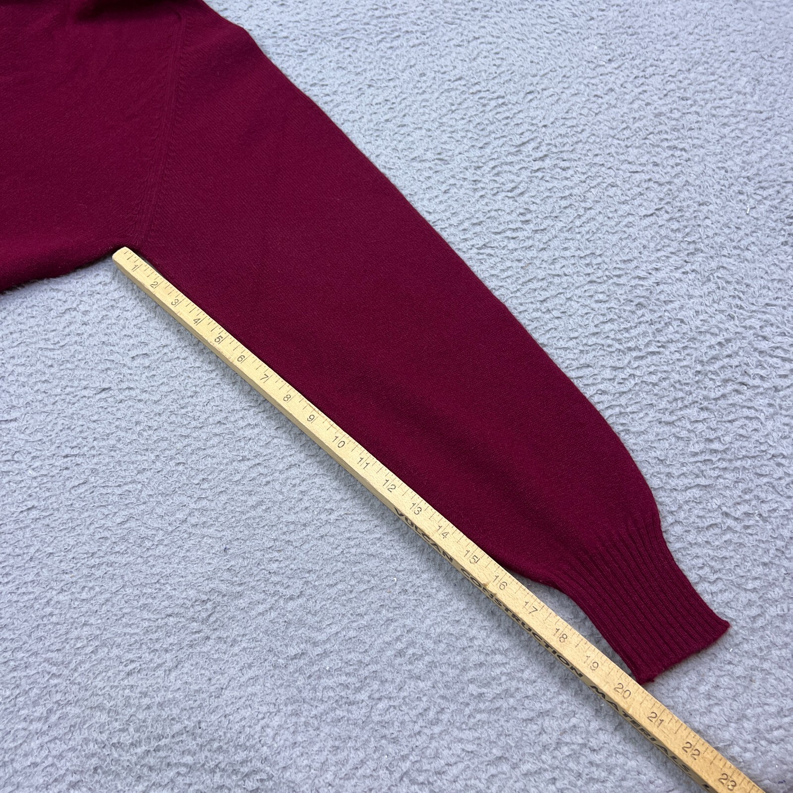 VTG Jack Henry Sweater 100% Pure Lambswool V-Neck Pullover Crimson XL Scotland