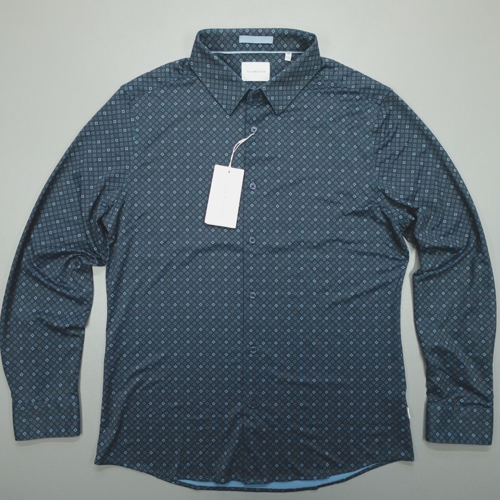 7 Diamonds Liam 4-Way Stretch Performance Shirt Size M Button Up Geometric