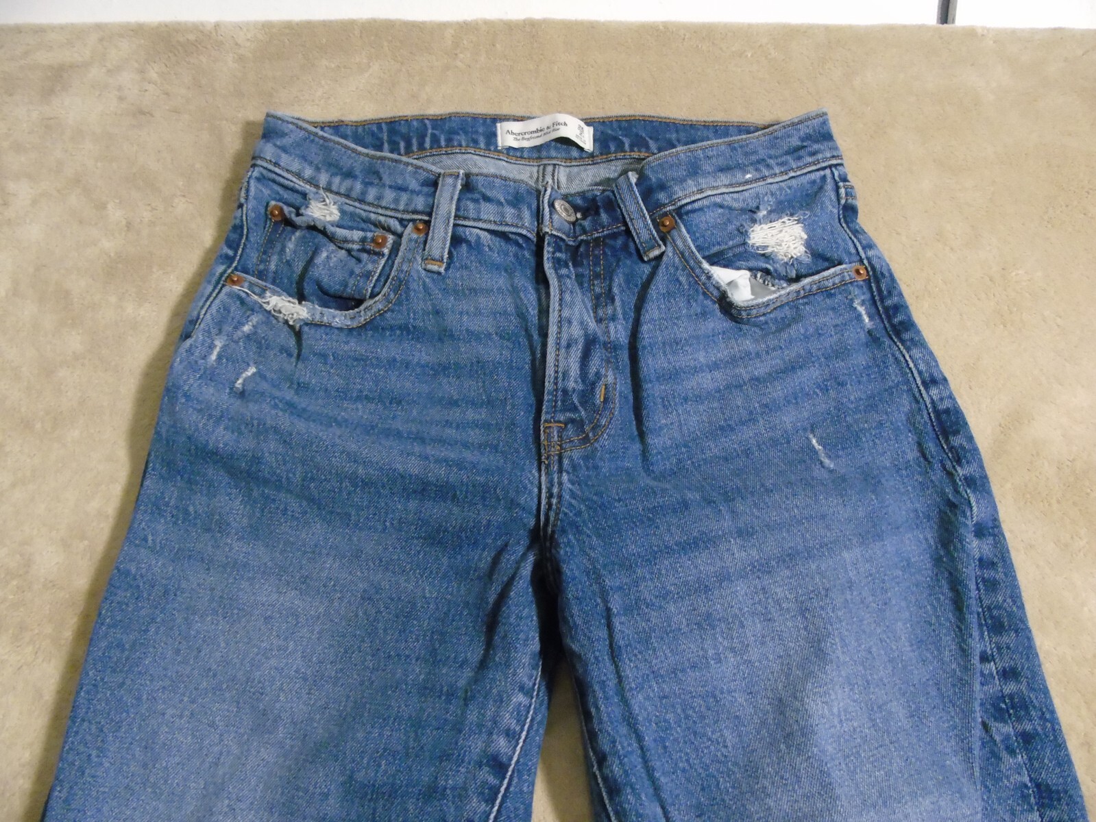 ABERCROMBIE & FITCH jeans sz 2 / 26 Boyfriend Mid Rise Ankle Denim Jeans Ripped