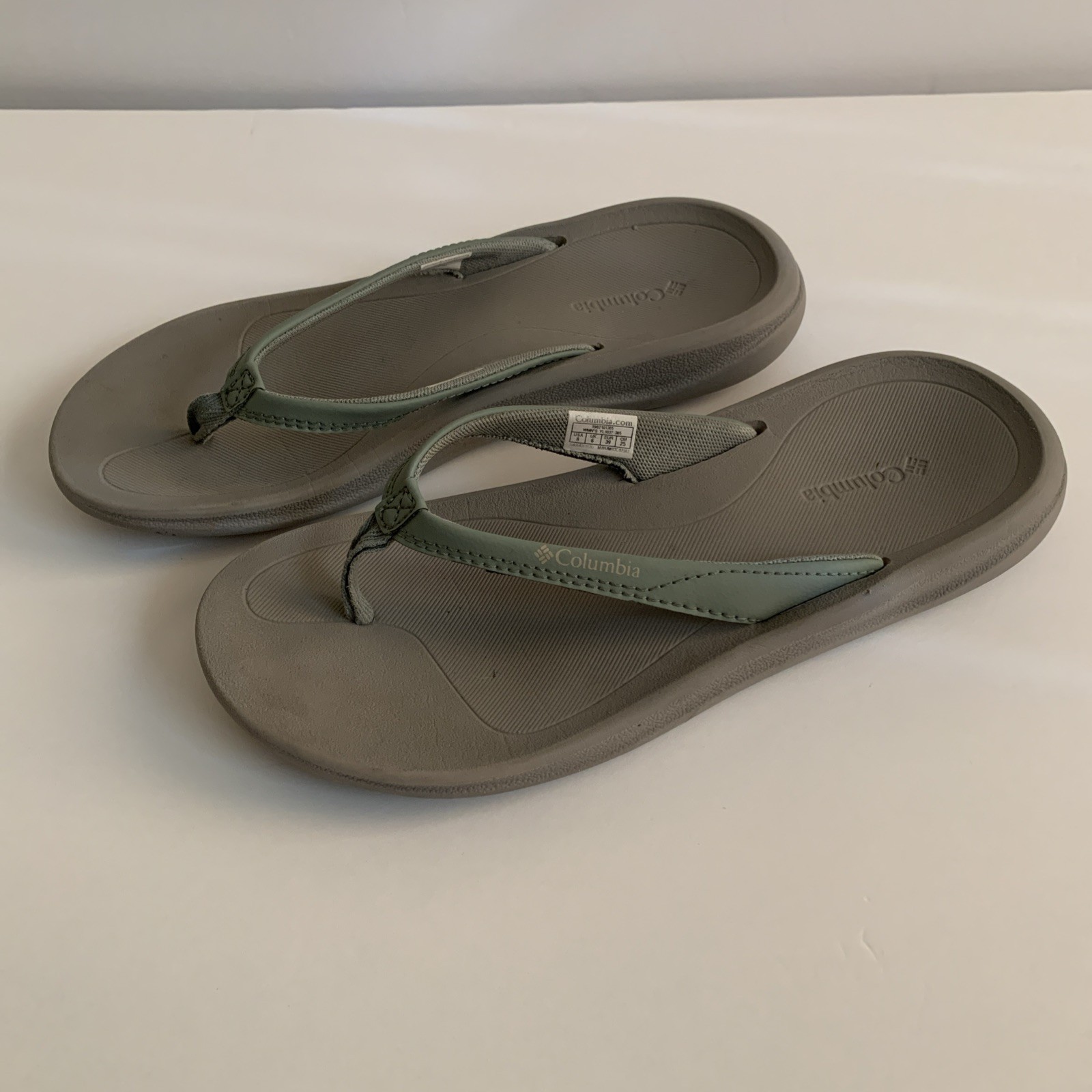 Columbia Womens Flip Flop Sandals Green Gray YL1037-305 Size 8 Comfort Casual