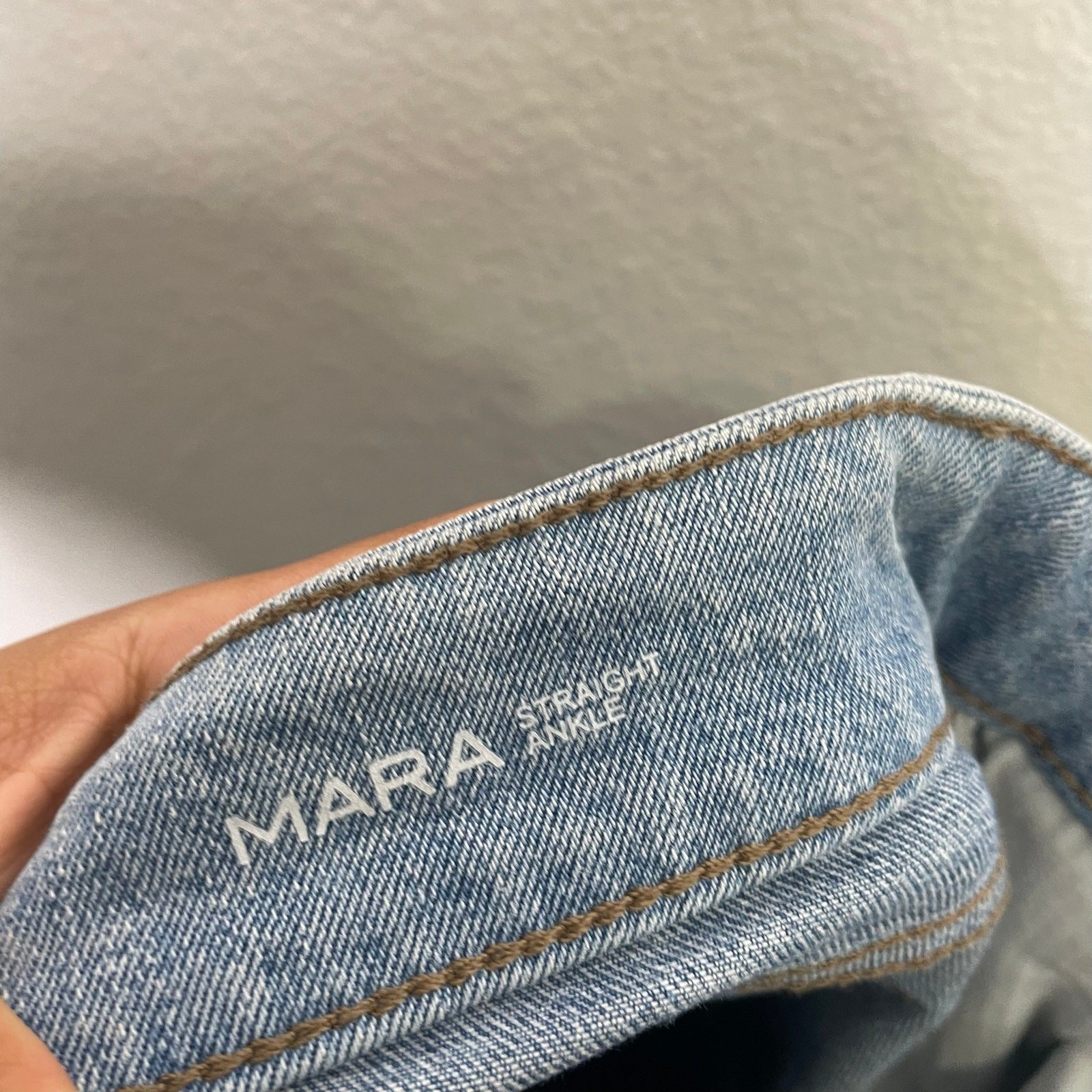 DL1961 Mara Straight Ankle Jeans Two Tone Colorblock Raw Hem Blue Size 26