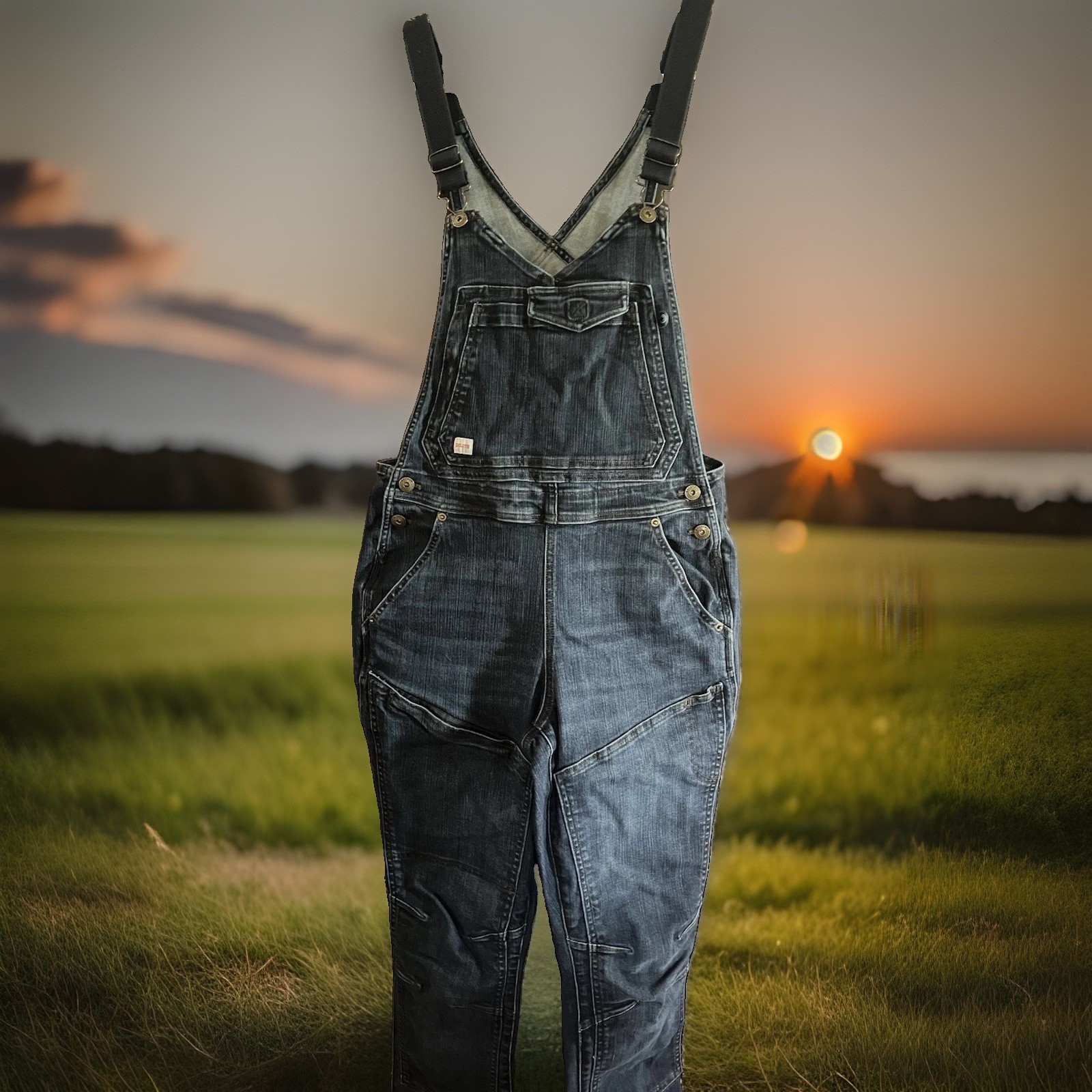 Duluth Trading Co Denim Bib Heirloom Overalls Women 10 Regular garden workwear