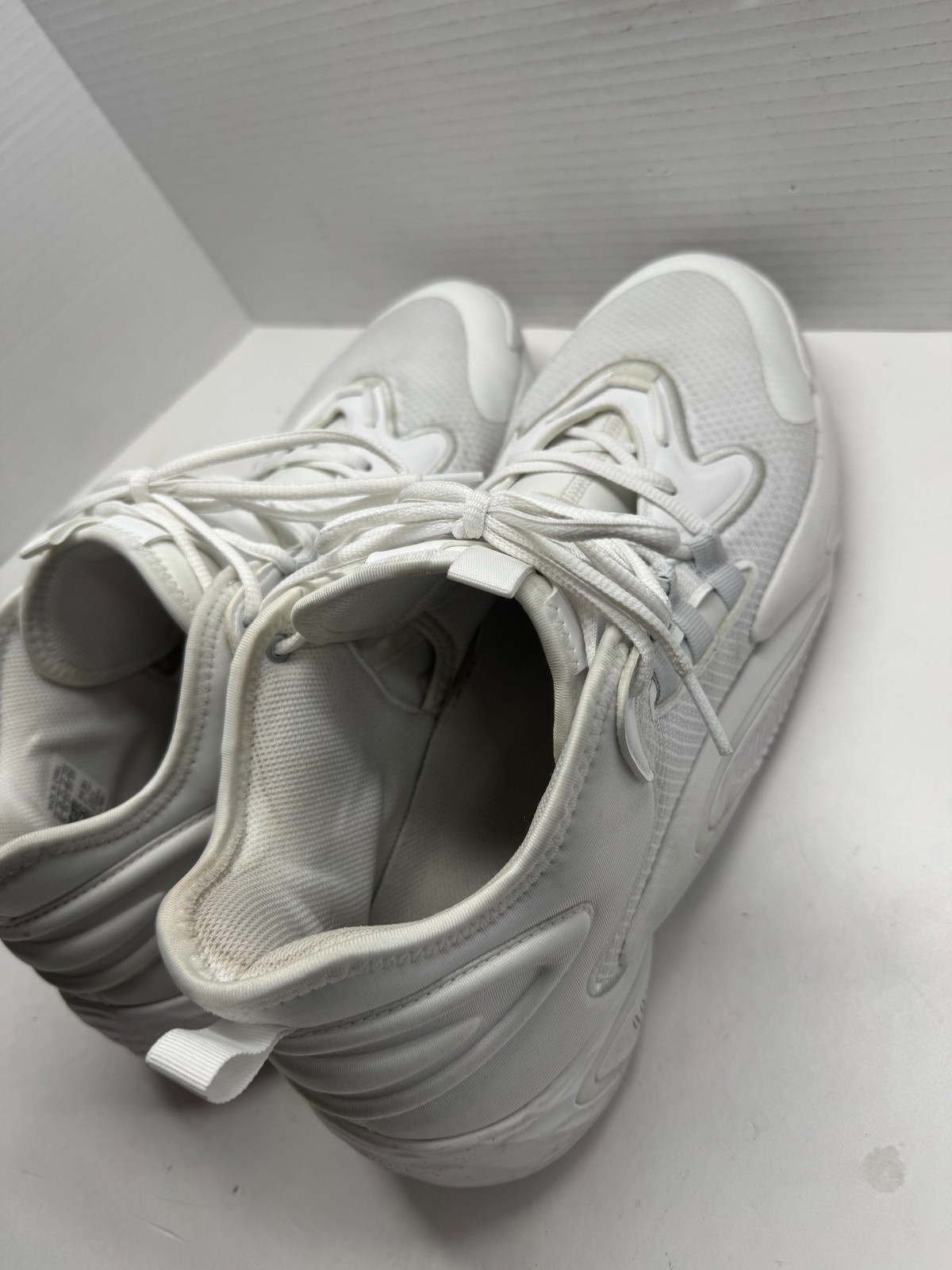 Adidas BYW Select IE9310 Mens 16 Basketball Shoes Cloud White Athletic Sneakers