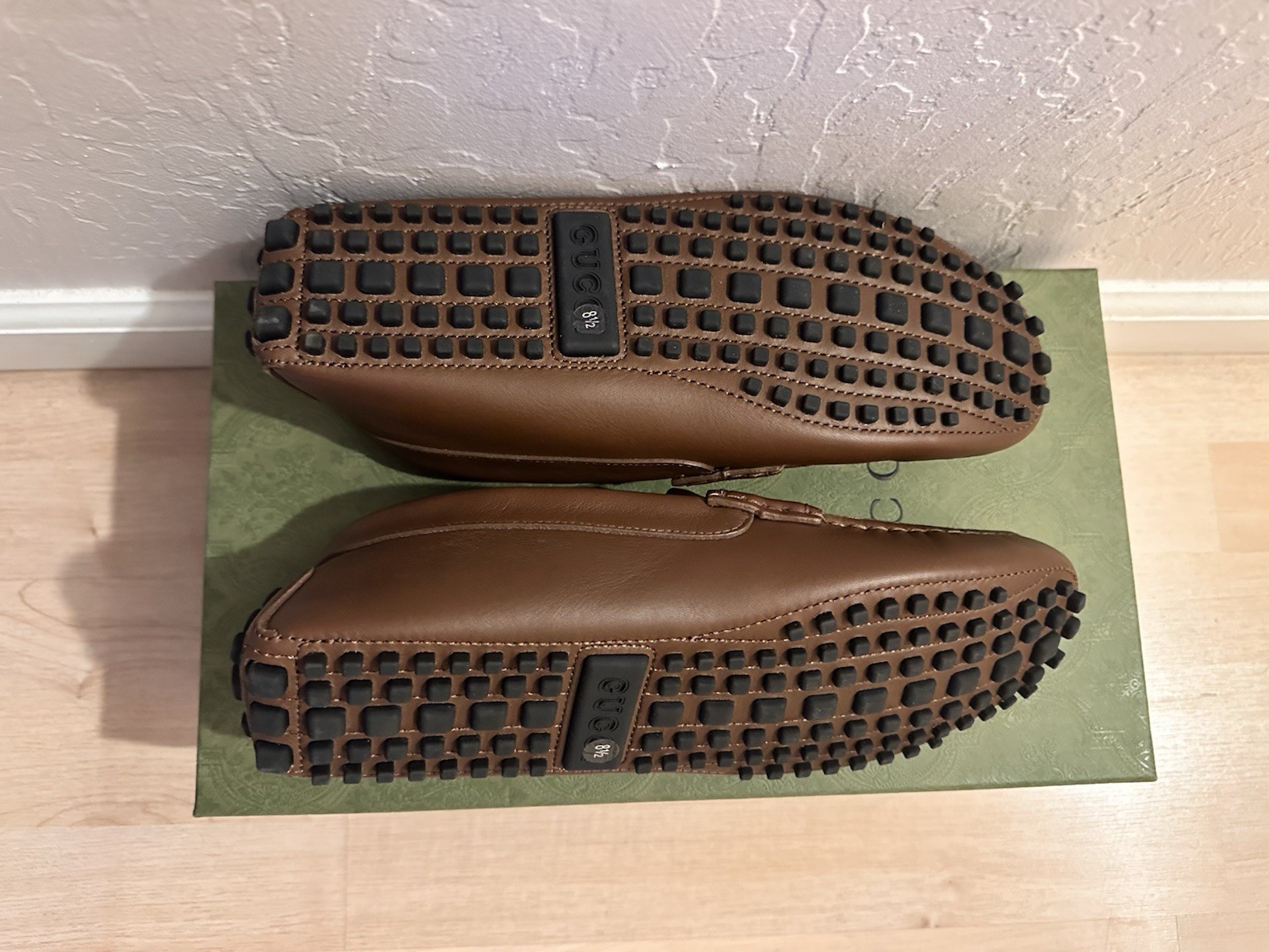 Gucci Men’s GG Logo Leather Slip-On Loafers Brown/Beige Square Toe US 8.5