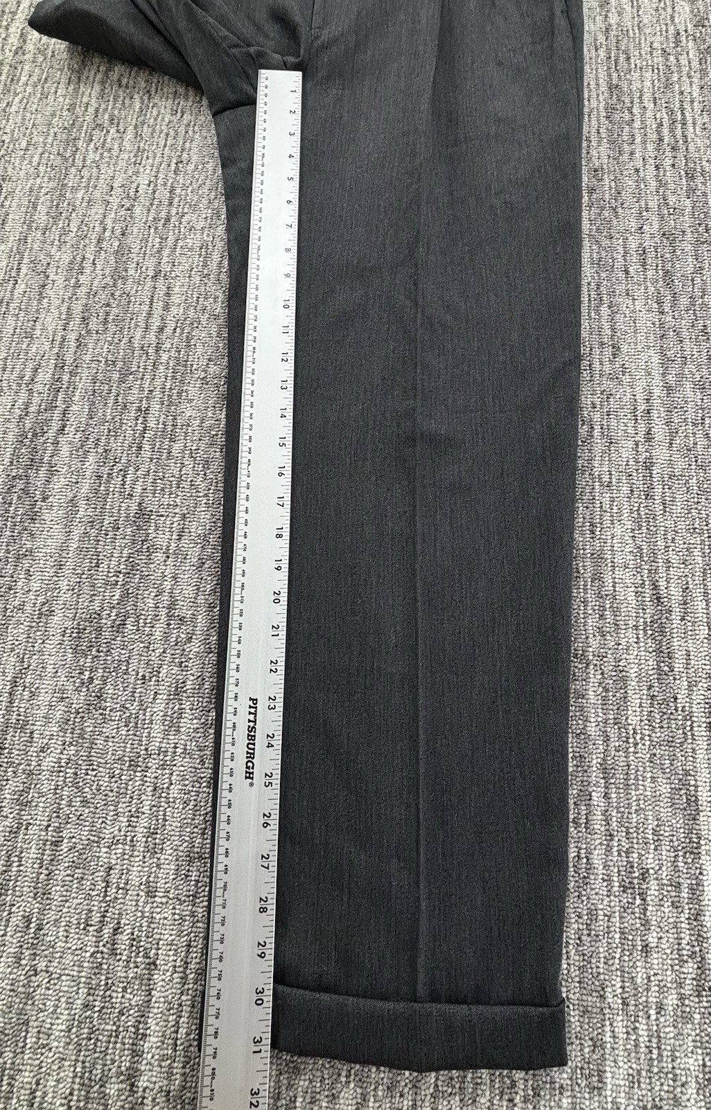 VTG Men’s Loose Relaxed Gray Pleated Cuffed Dress Pants 35×31 Talon Zipper